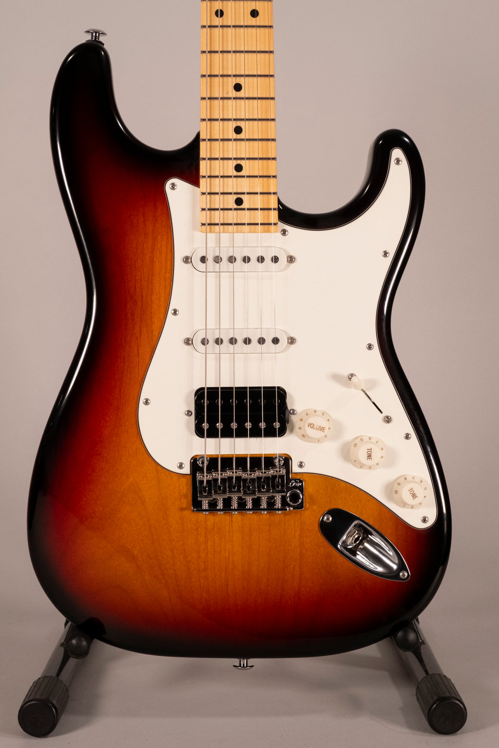 Suhr Classic s 3 tone burst mp hss