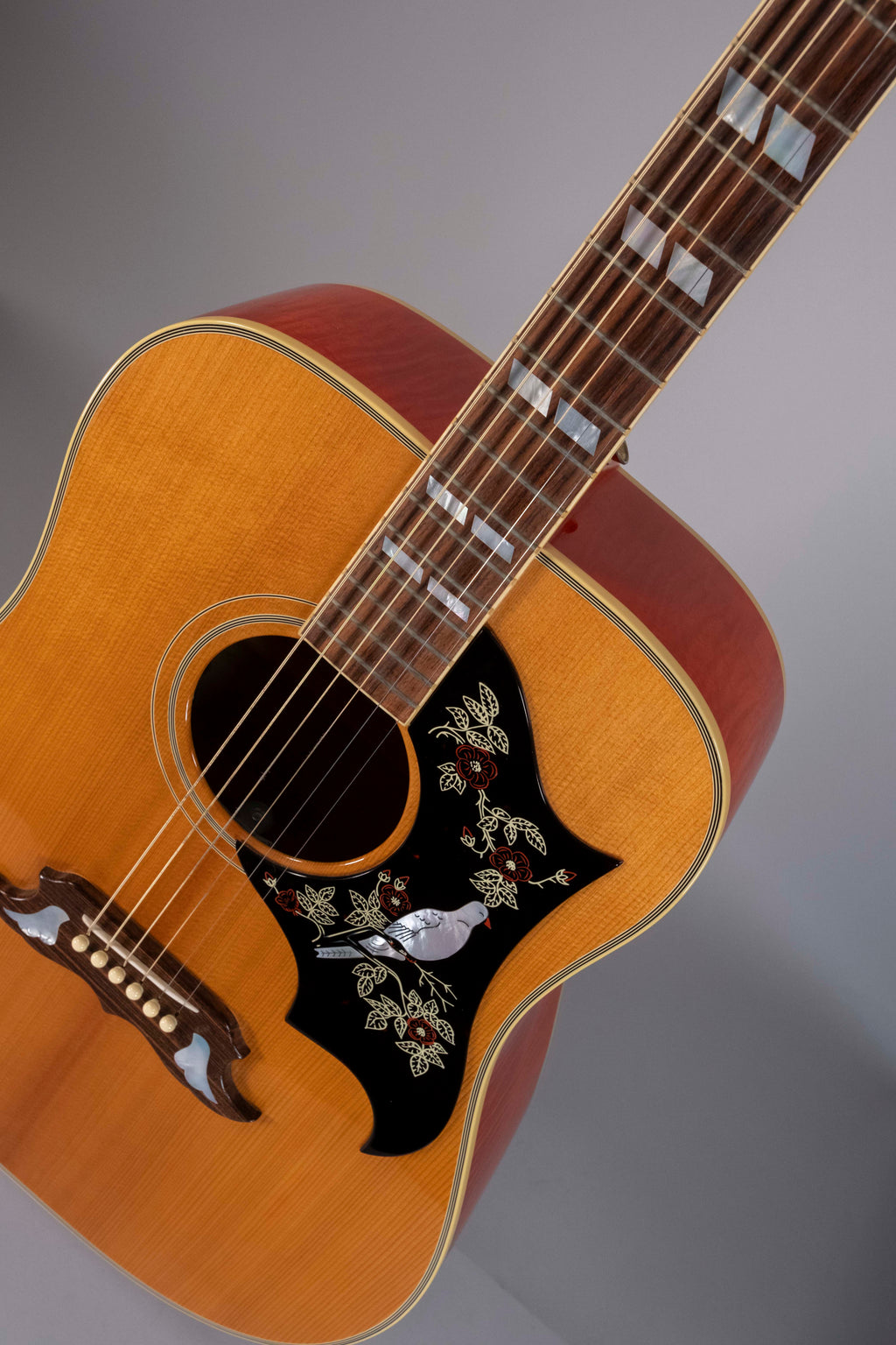 GIBSON 1960s DOVE NATURAL USATA