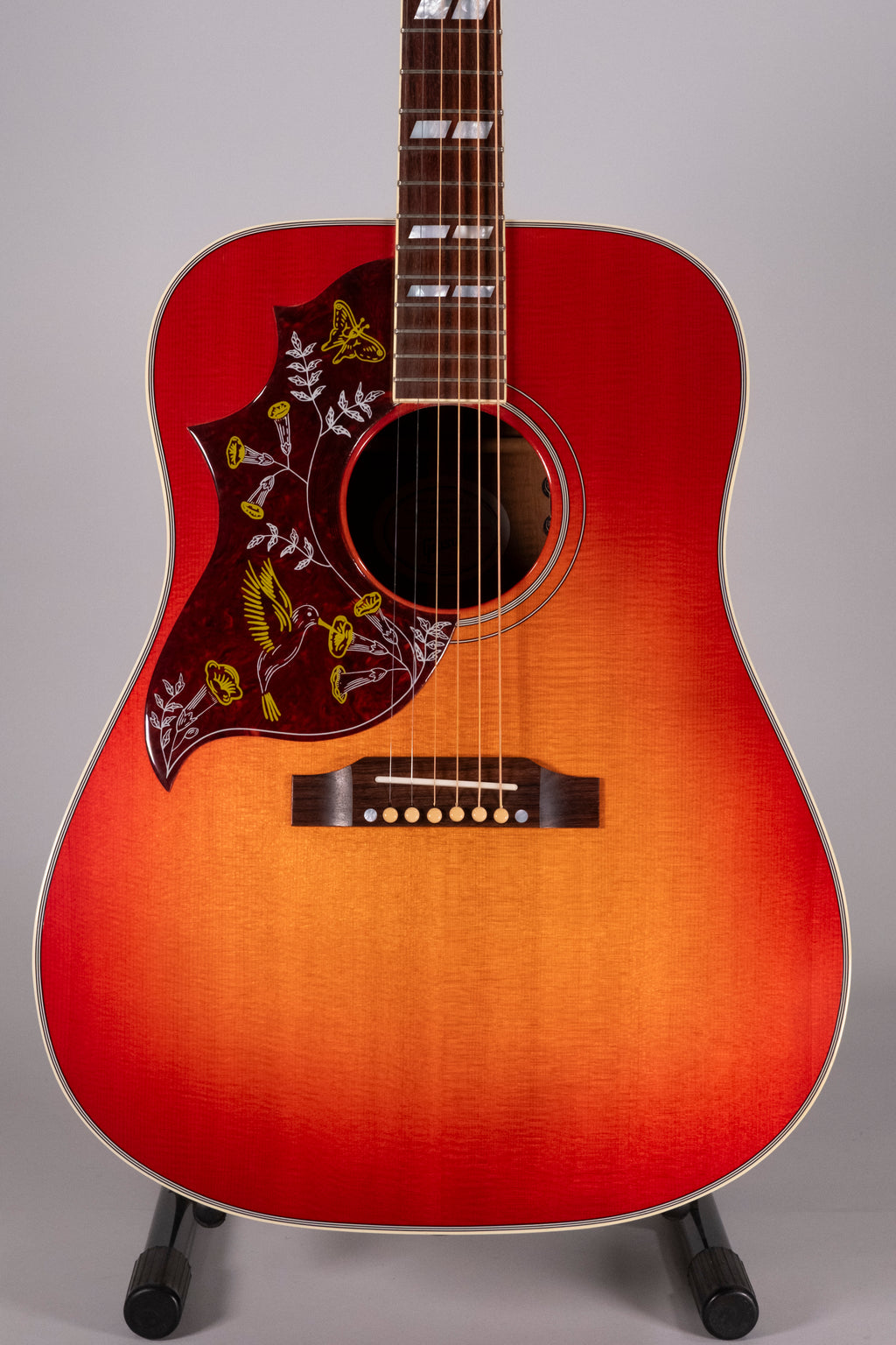 GIBSON HUMMINGBIRD LEFT CHERRY USATA