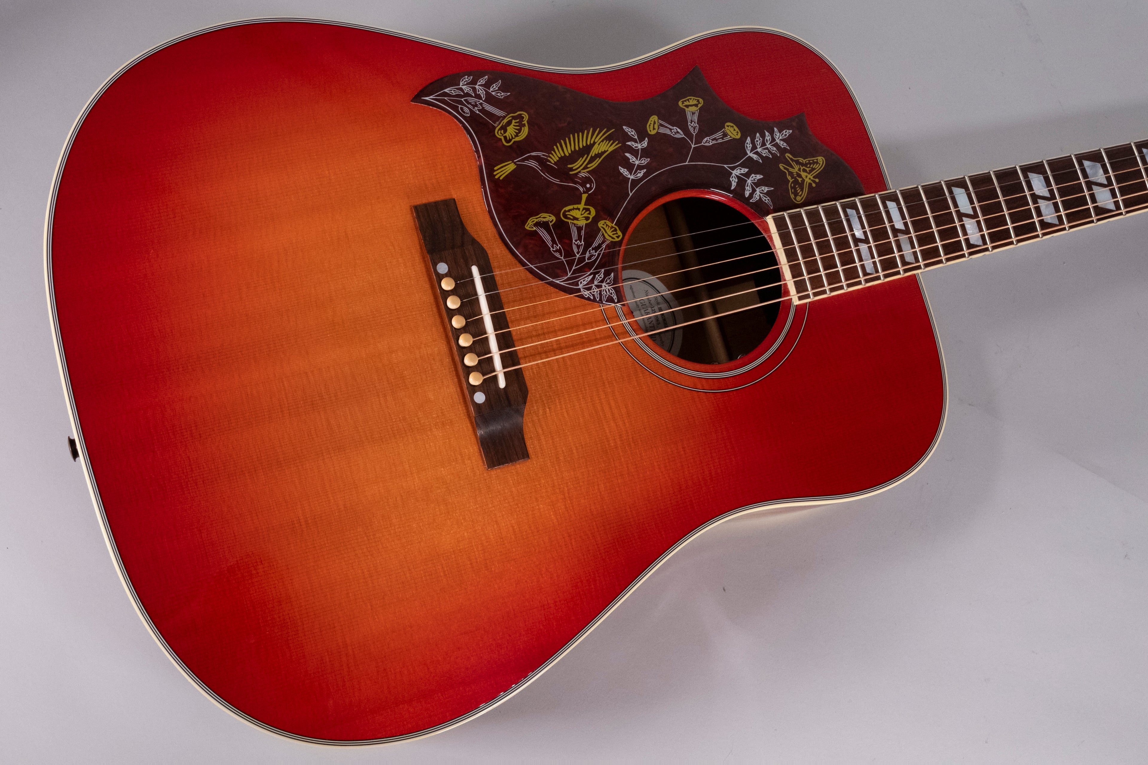 GIBSON HUMMINGBIRD LEFT CHERRY USATA