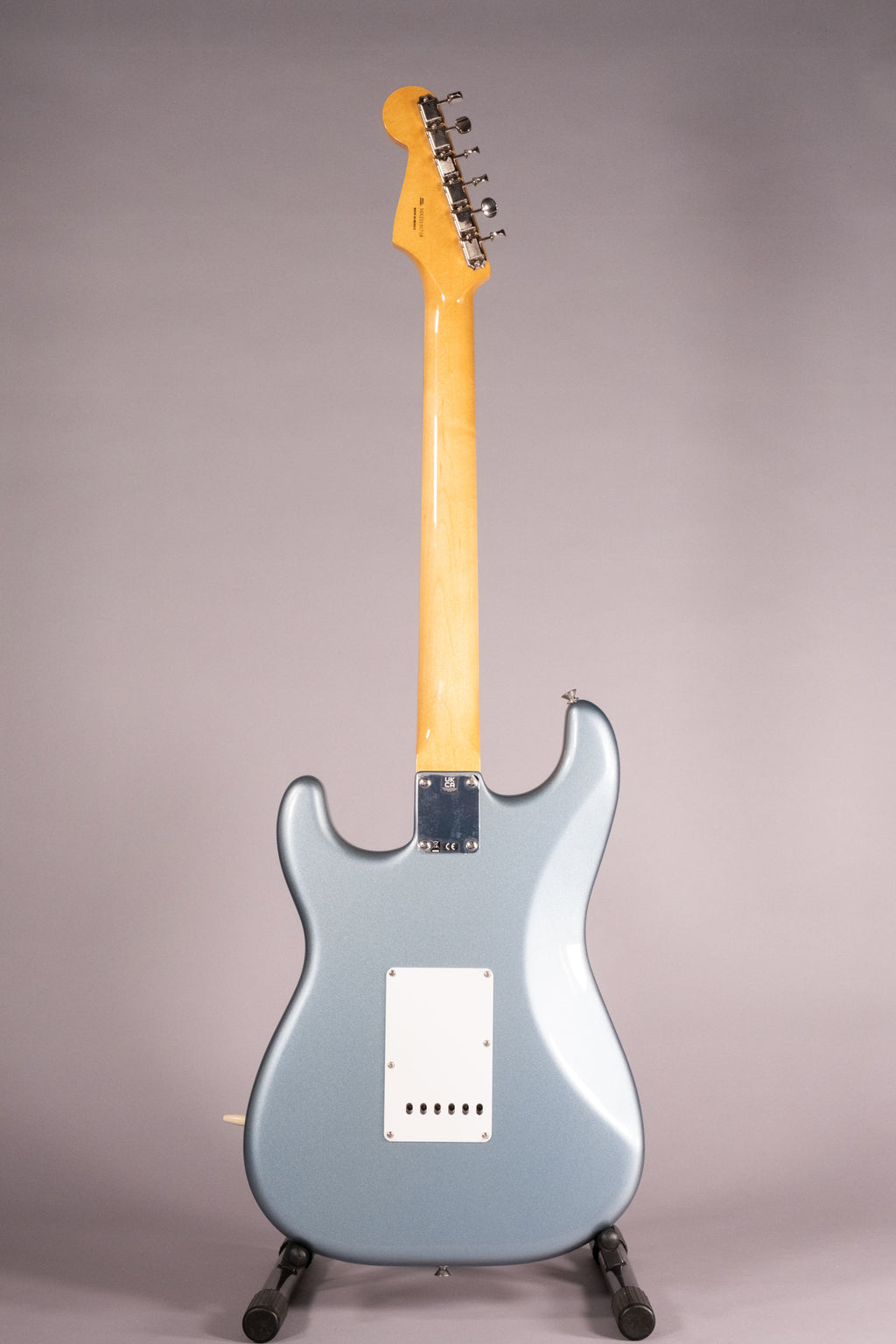 Fender Vintera 60S Stratocaster Pau Ferro Ice Blue Metallic