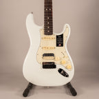 Fender American Ultra Stratocaster HSS Rosewood Fingerboard Sonic Blue