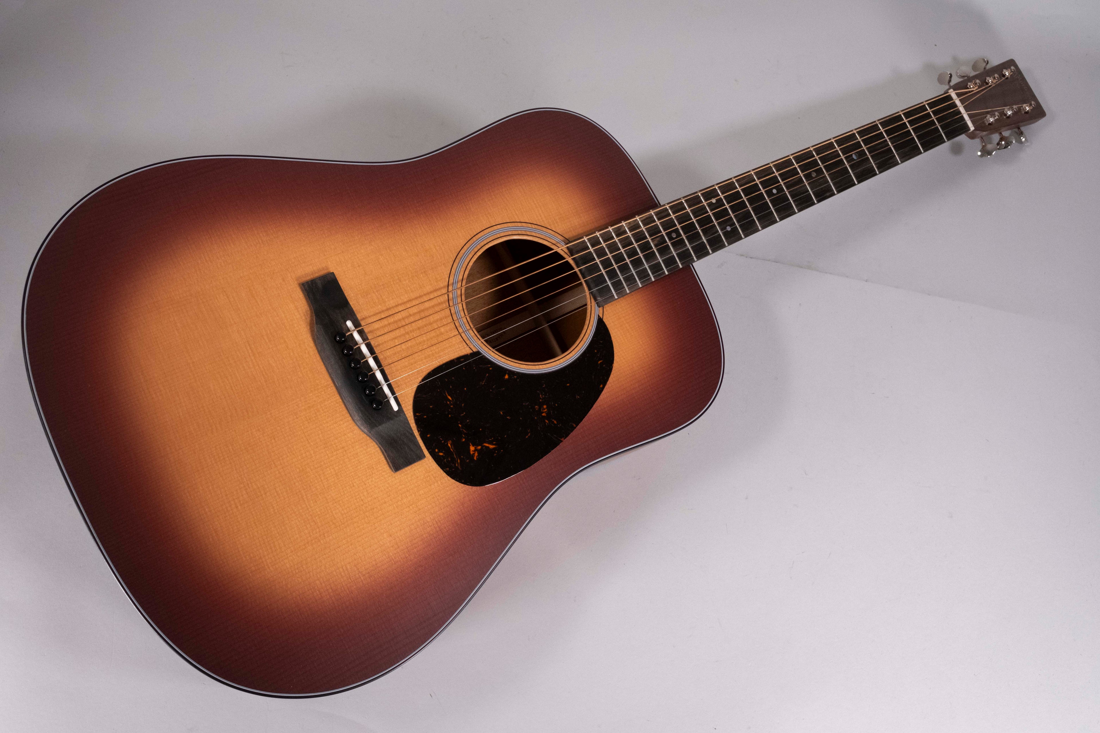 Martin & Co. D-18 Satin Amberburst