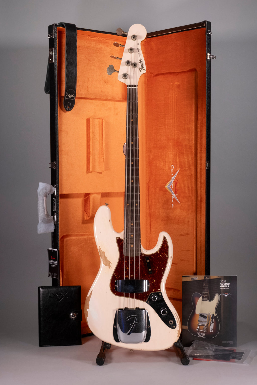 Fender Custom Shop 1961 Jazz Bass Heavy Relic 3A RW Super Faded Aged Shell Pink