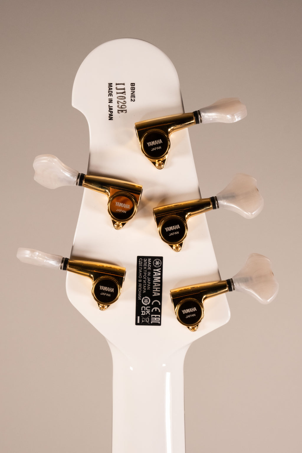 Yamaha BBNE2 White Nathan East Signature
