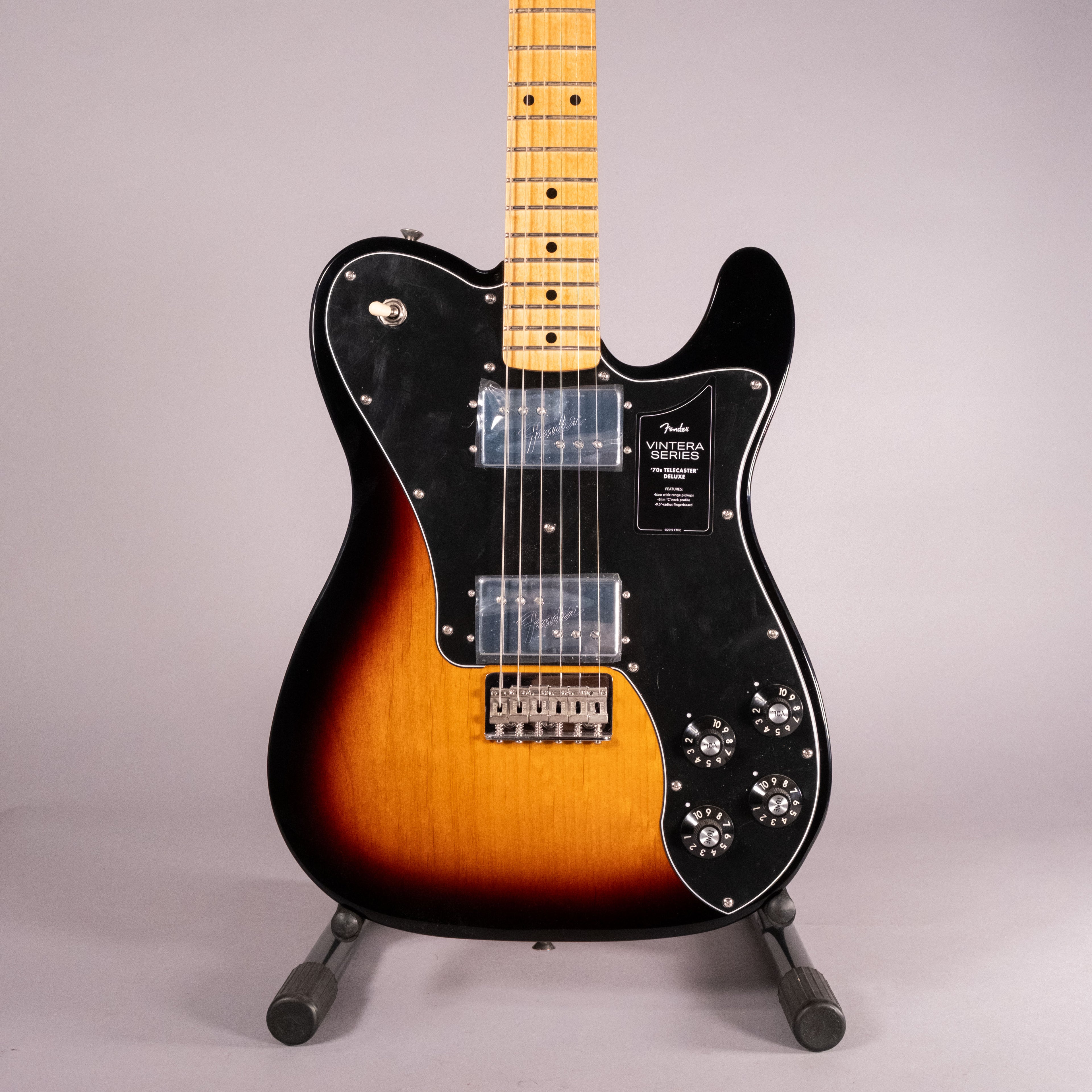 Fender Vintera 70S Telecaster Deluxe Mn 3 Color Sunburst