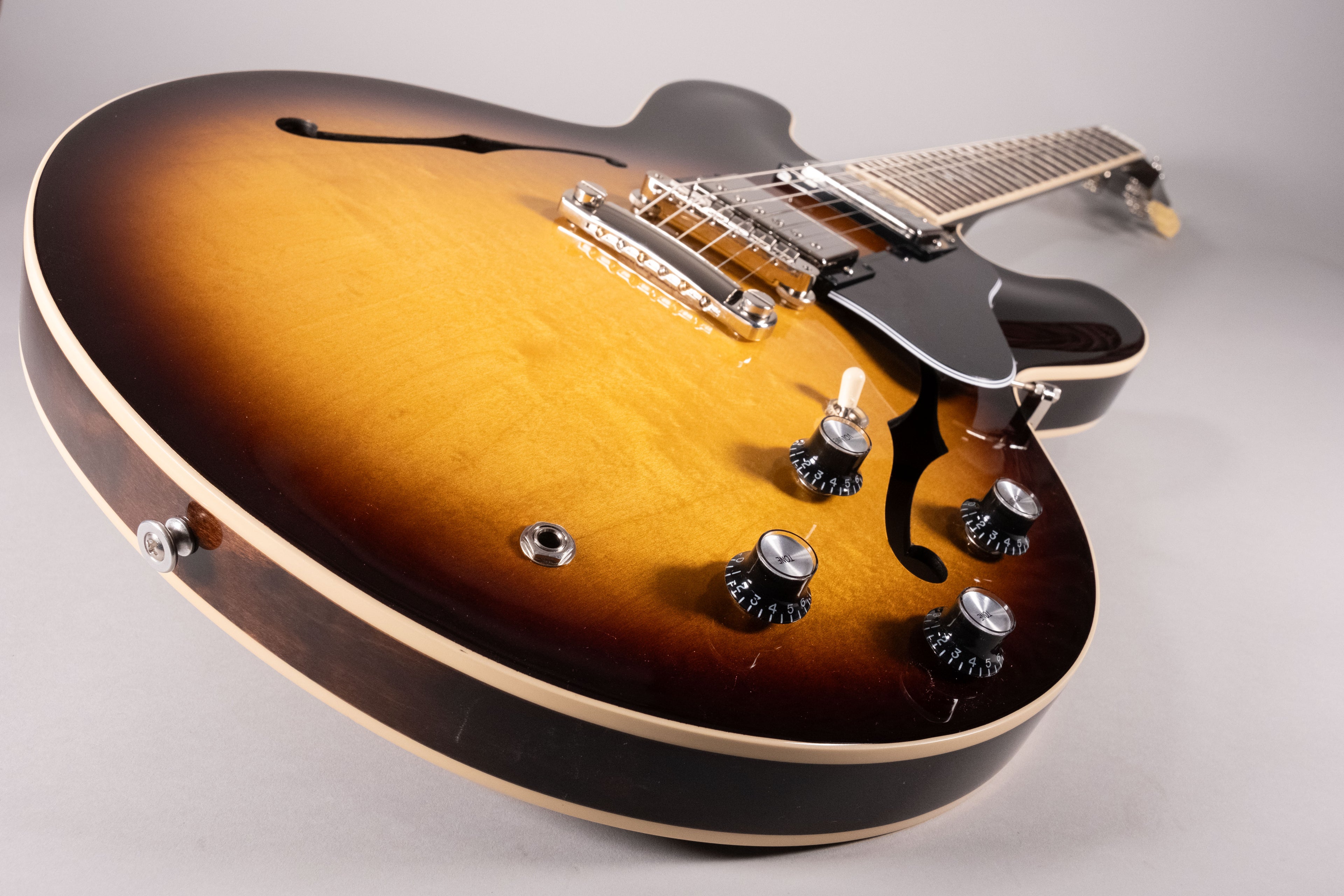 Gibson Es-335 Timeless Tradition Vintage Burst