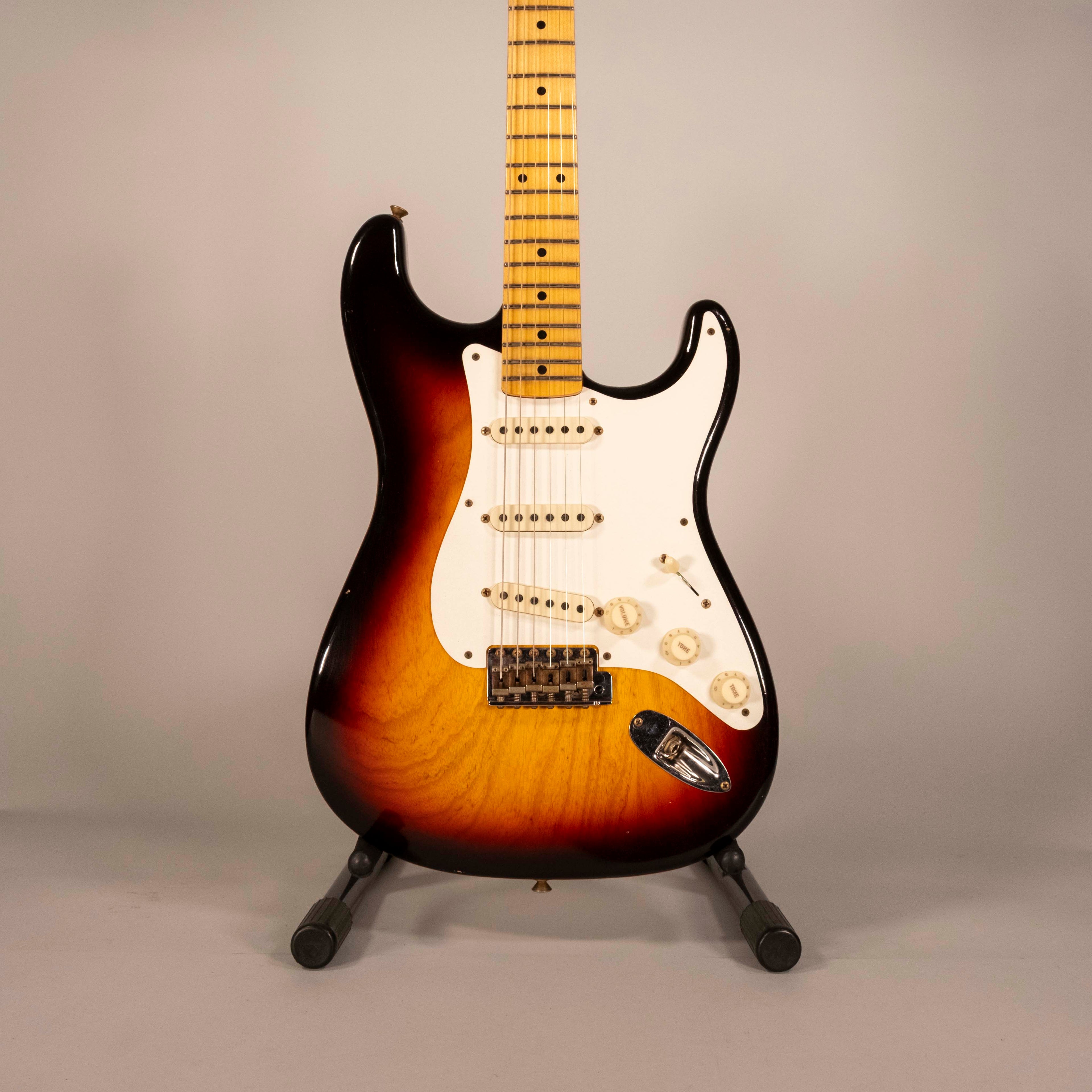Fender Custom Shop Limited Ed 1956 Stratocaster Journeyman Relic 3Color Sunburst