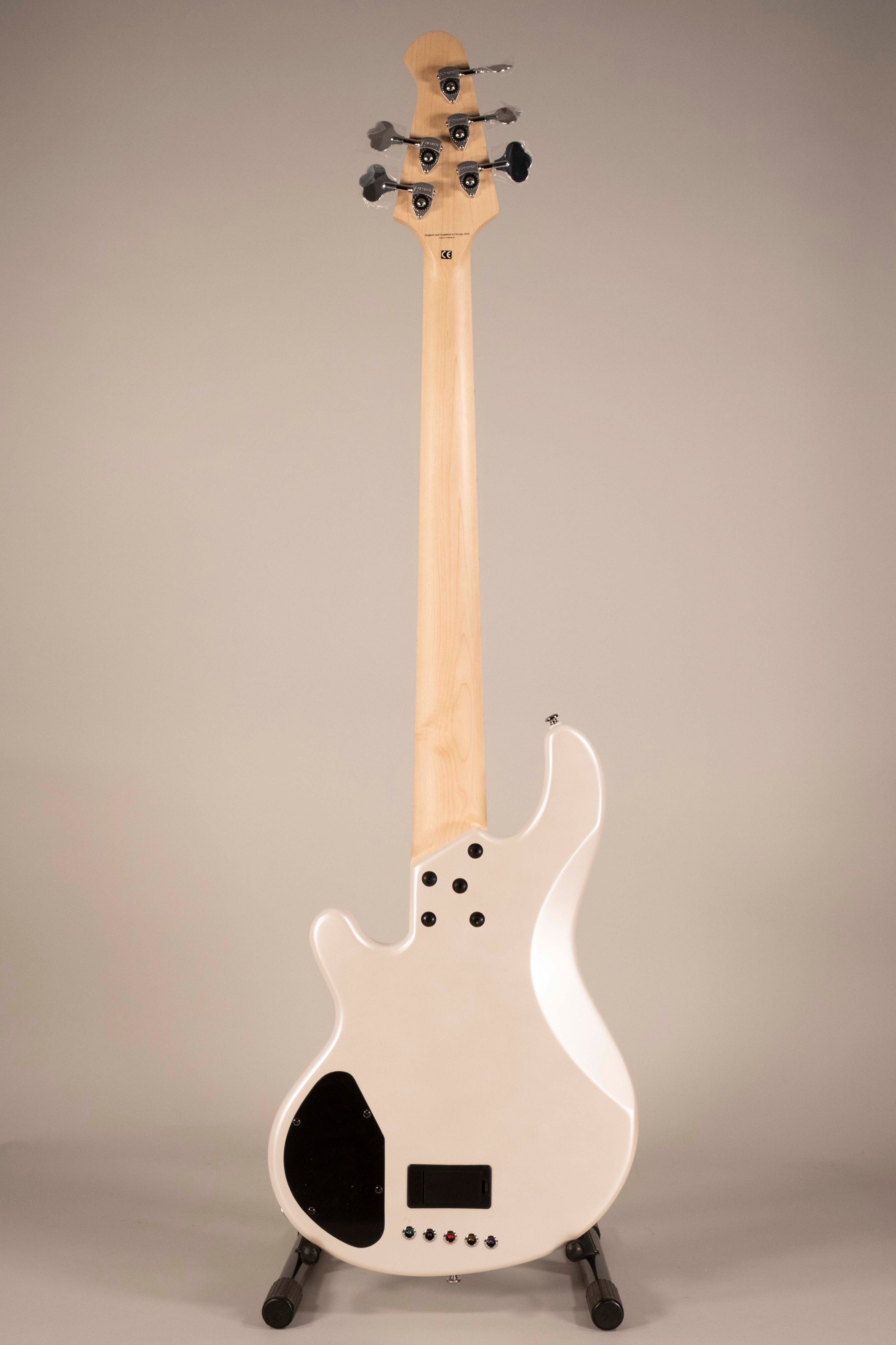 Lakland Skyline 5502 Custom White Pearl
