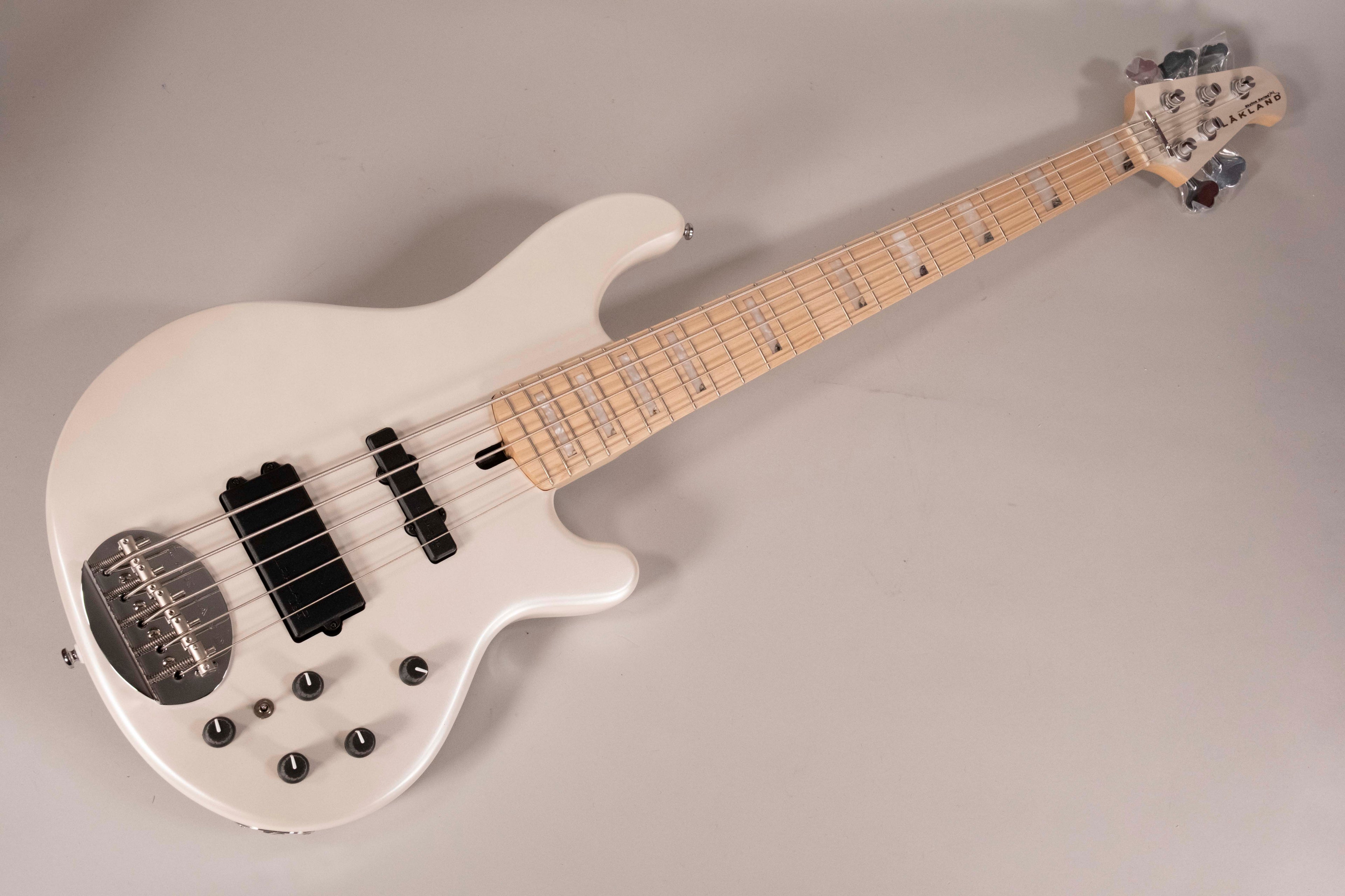 Lakland Skyline 5502 Custom White Pearl