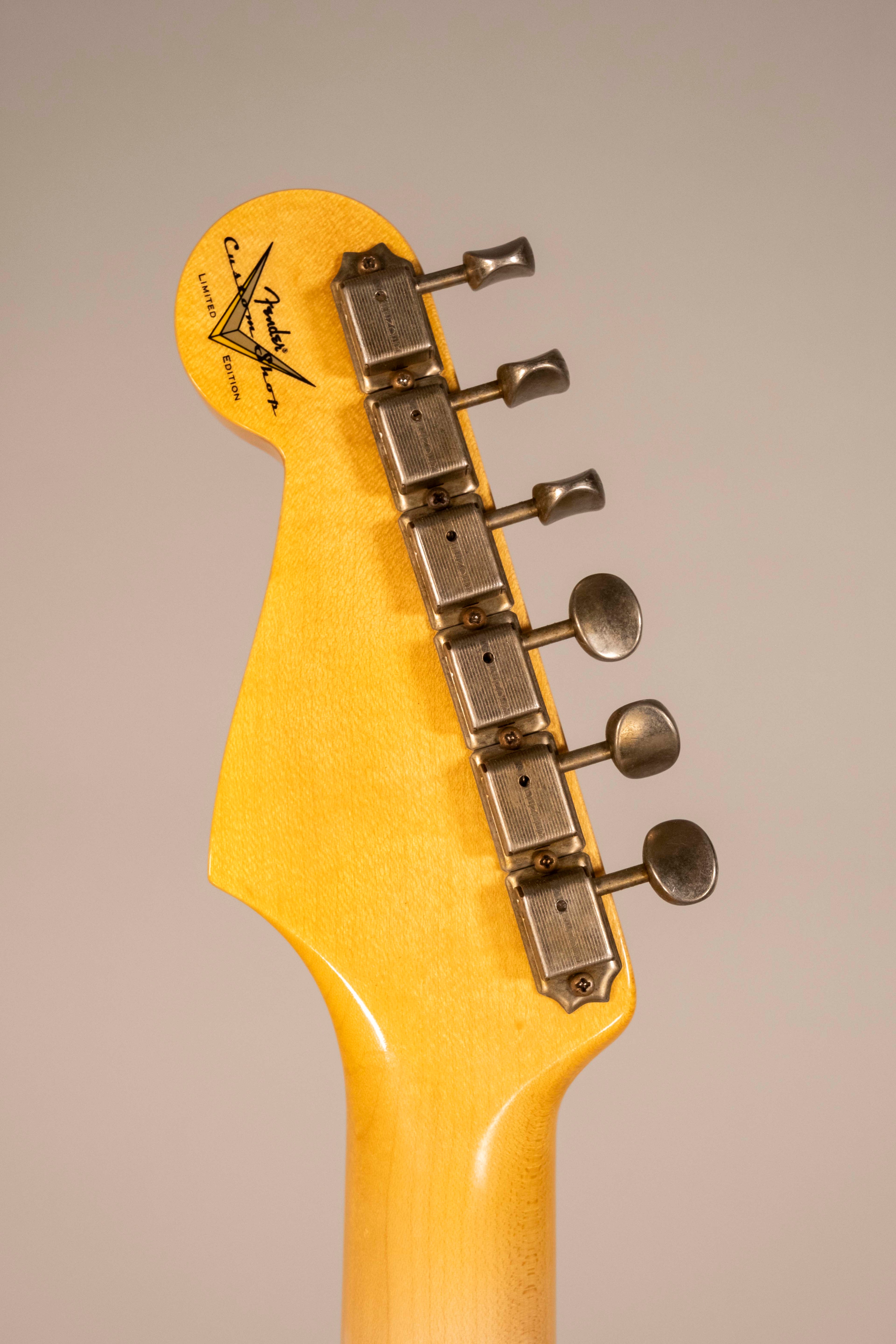 Fender Custom Shop Limited Ed 1956 Stratocaster Journeyman Relic 3Color Sunburst