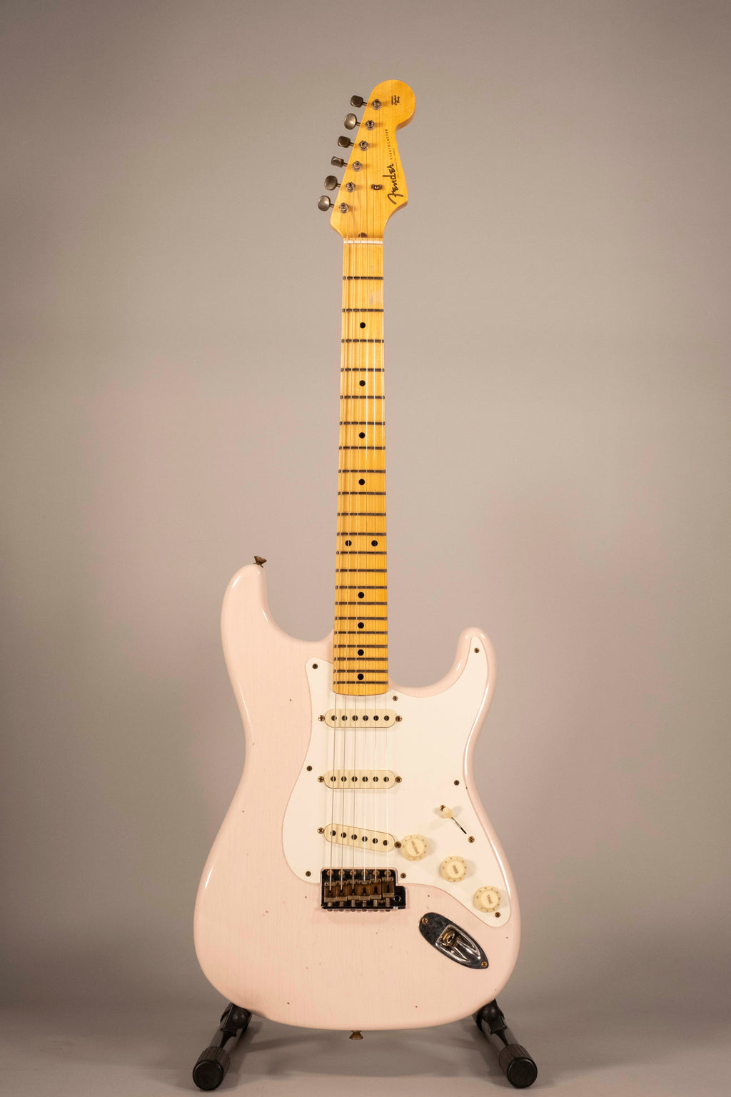 Fender Custom Shop 1956 Stratocaster Journeyman Relic Faded Aged Shell Pink