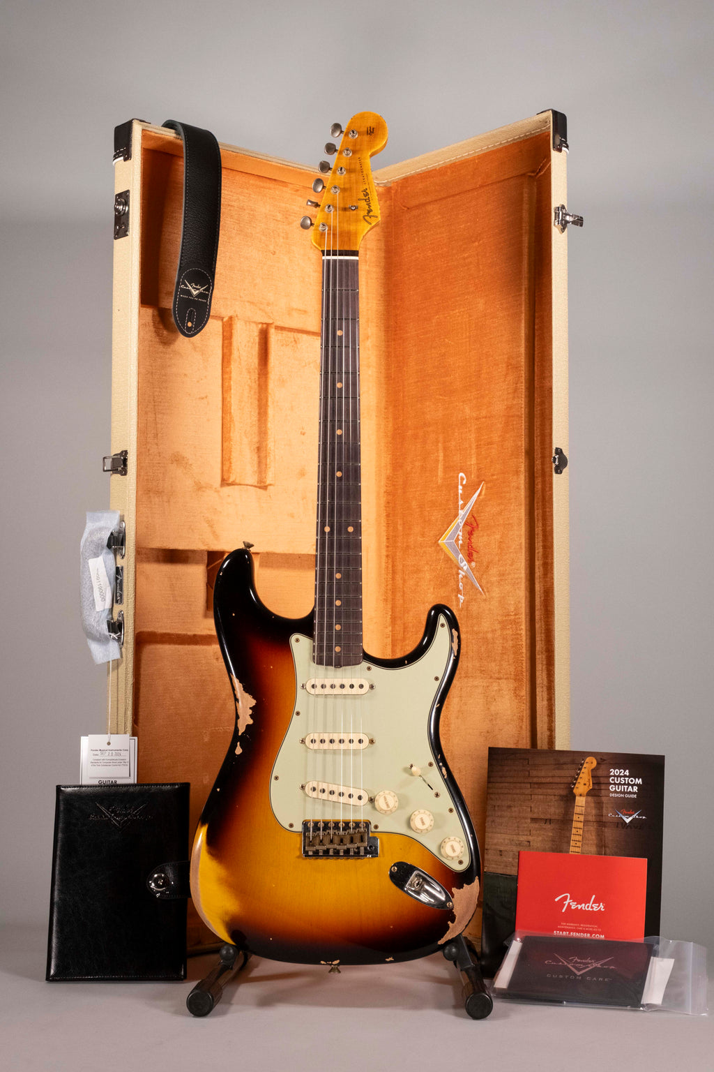 Fender Custom Shop 1960 Stratocaster Heavy Relic Faded Aged 3Tone Sunburst