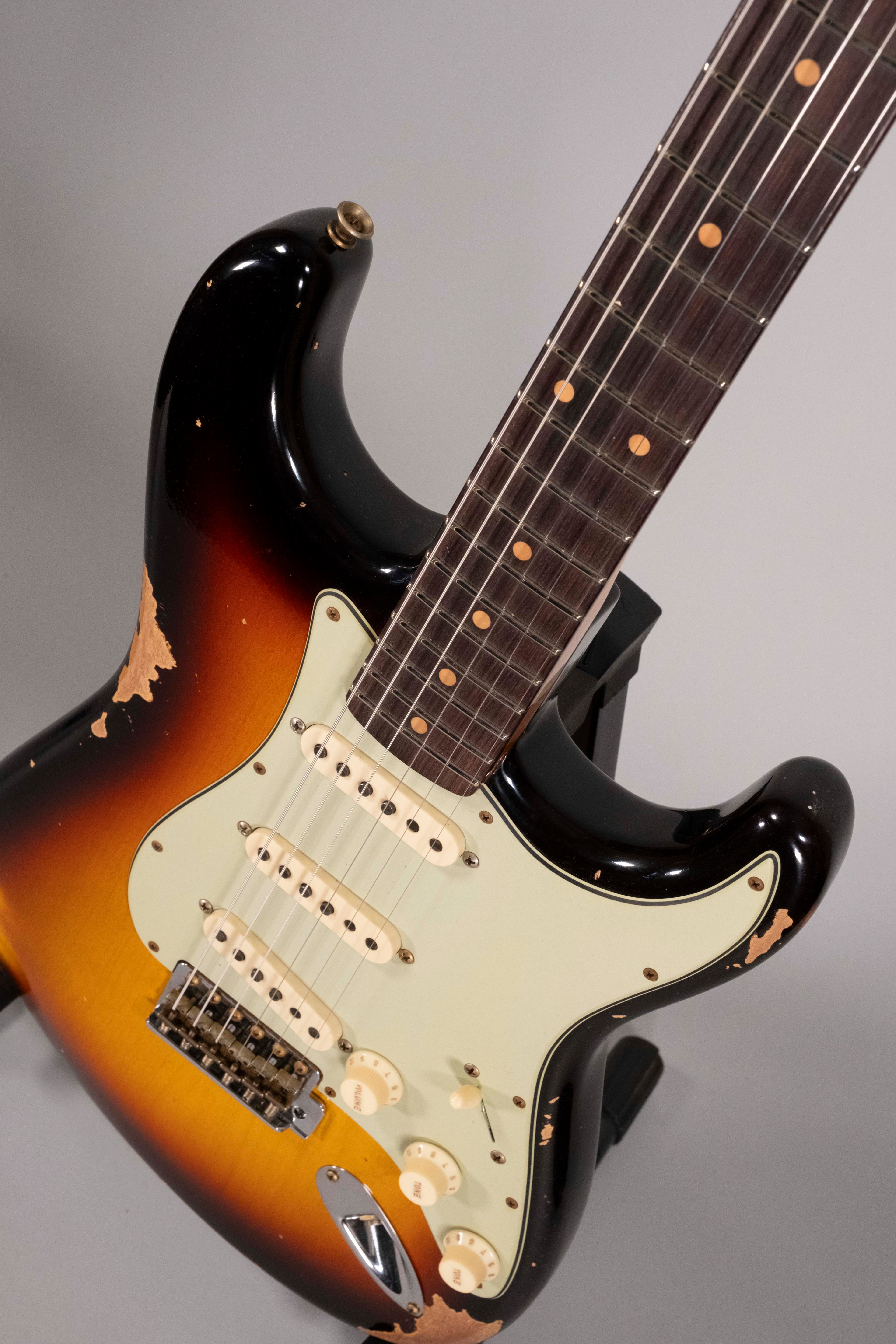 Fender Custom Shop 1960 Stratocaster Heavy Relic Faded Aged 3Tone Sunburst