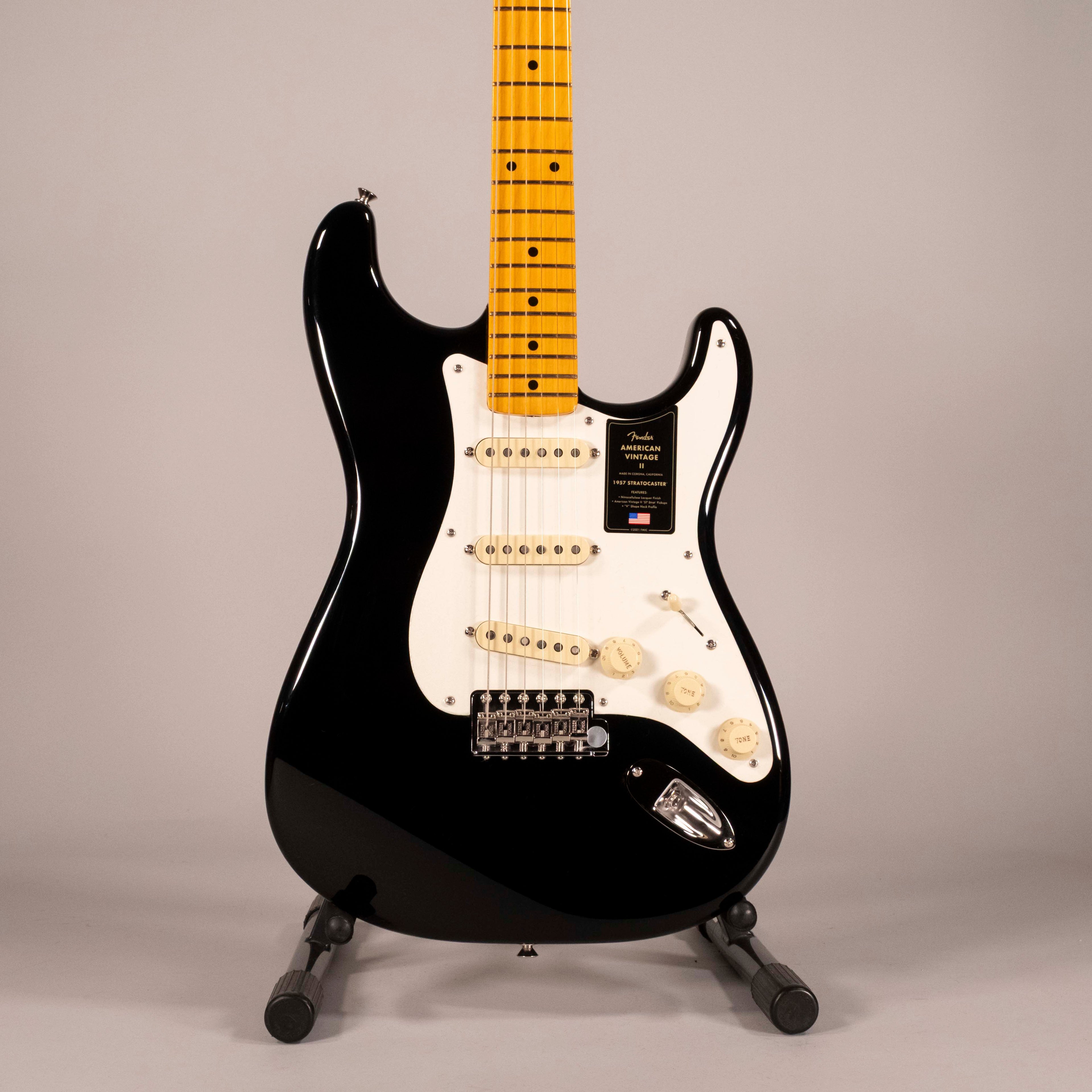 Fender American Vintage II 1957 Stratocaster Maple Black