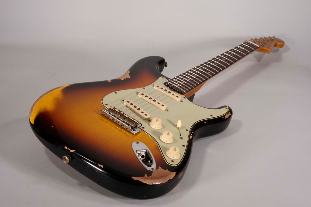 Fender Custom Shop 1960 Stratocaster Heavy Relic Faded Aged 3Tone Sunburst