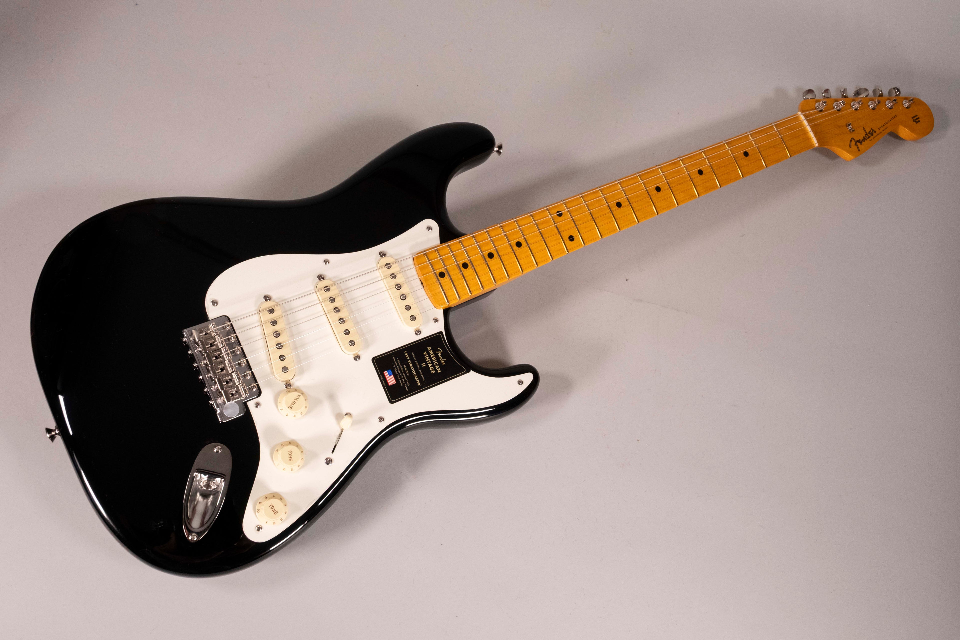 Fender American Vintage II 1957 Stratocaster Maple Black