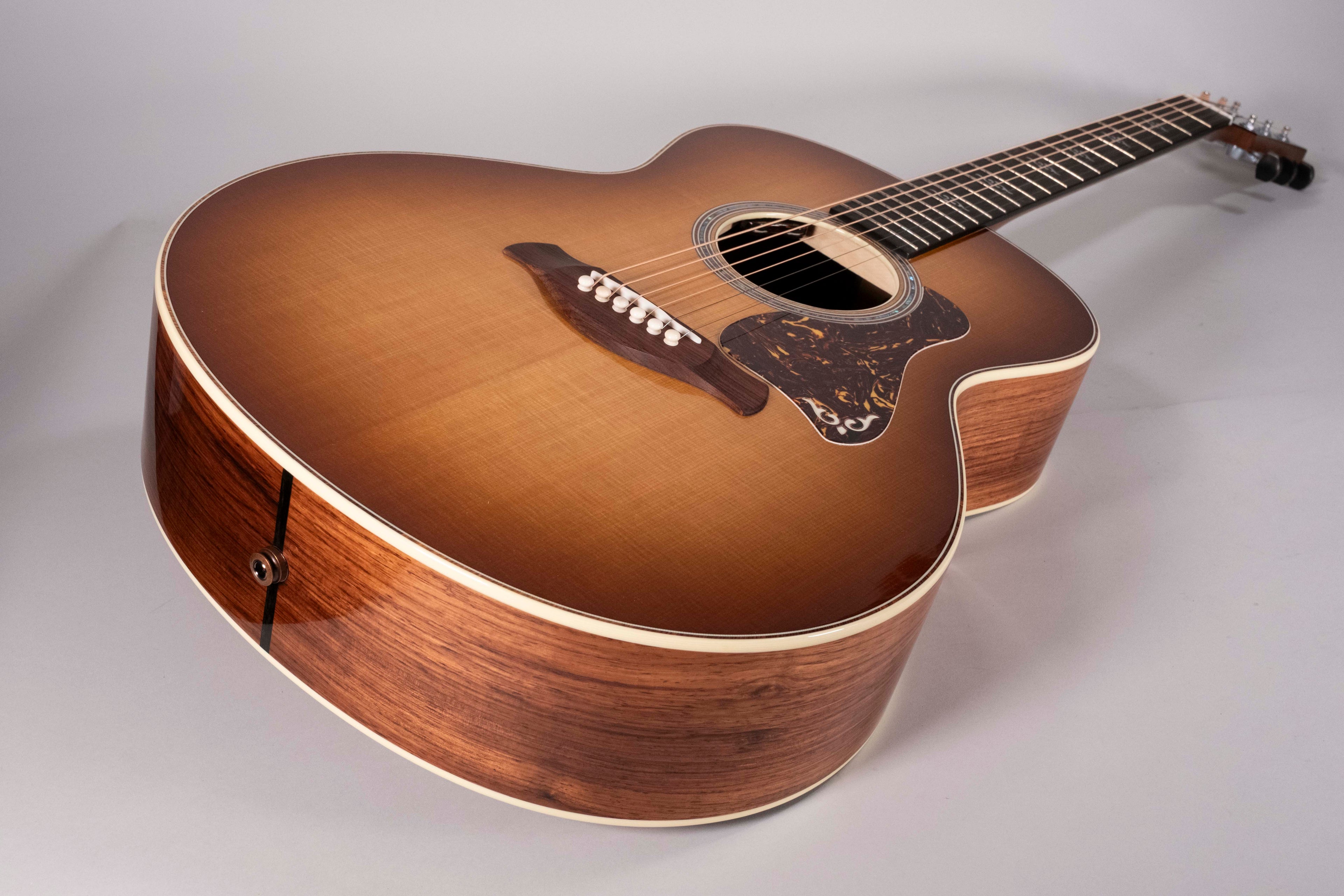 Taylor 814E Sunburst Gold Label