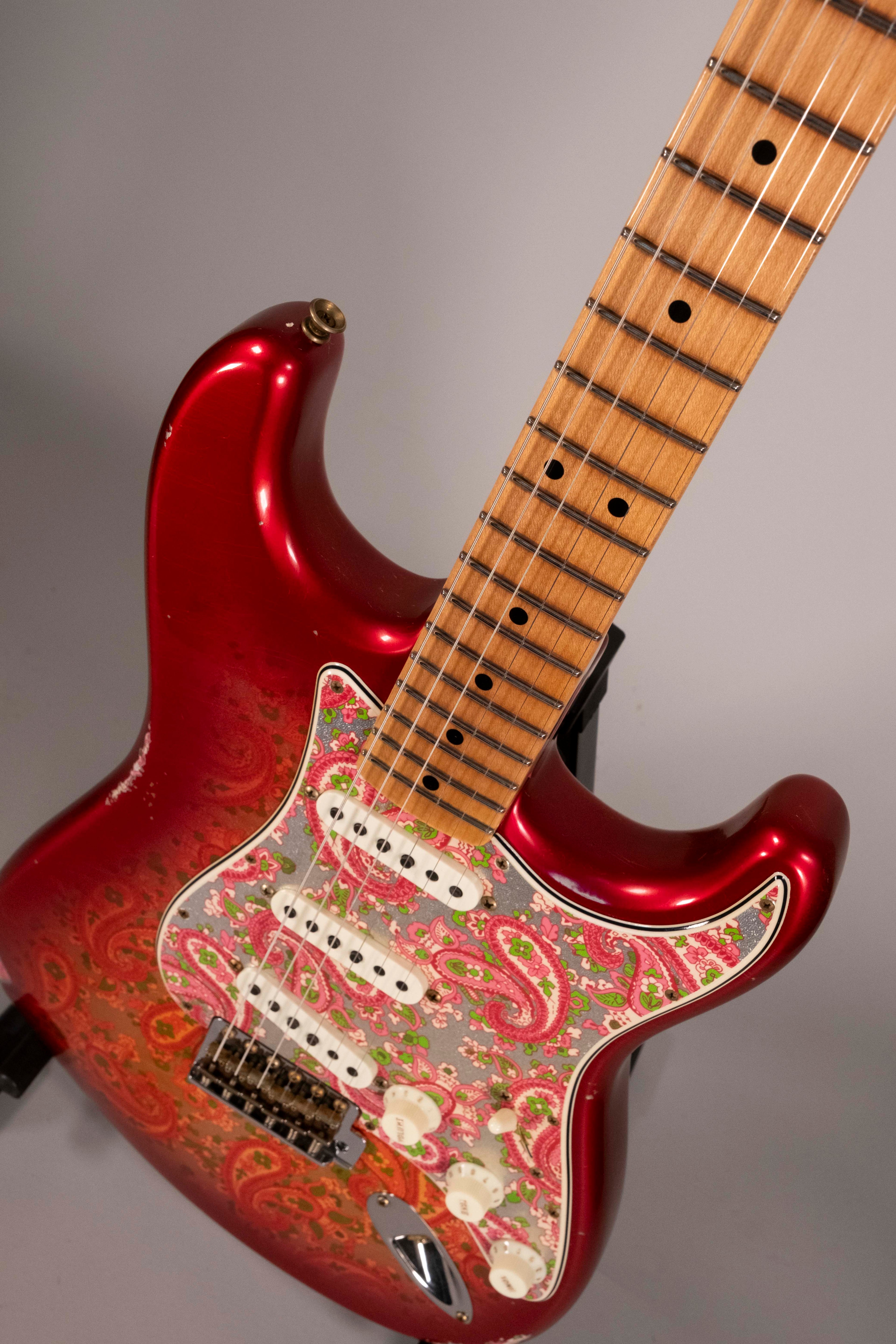 Fender Custom Shop Limited Edition 1968 Stratocaster Relic Pink Paisley