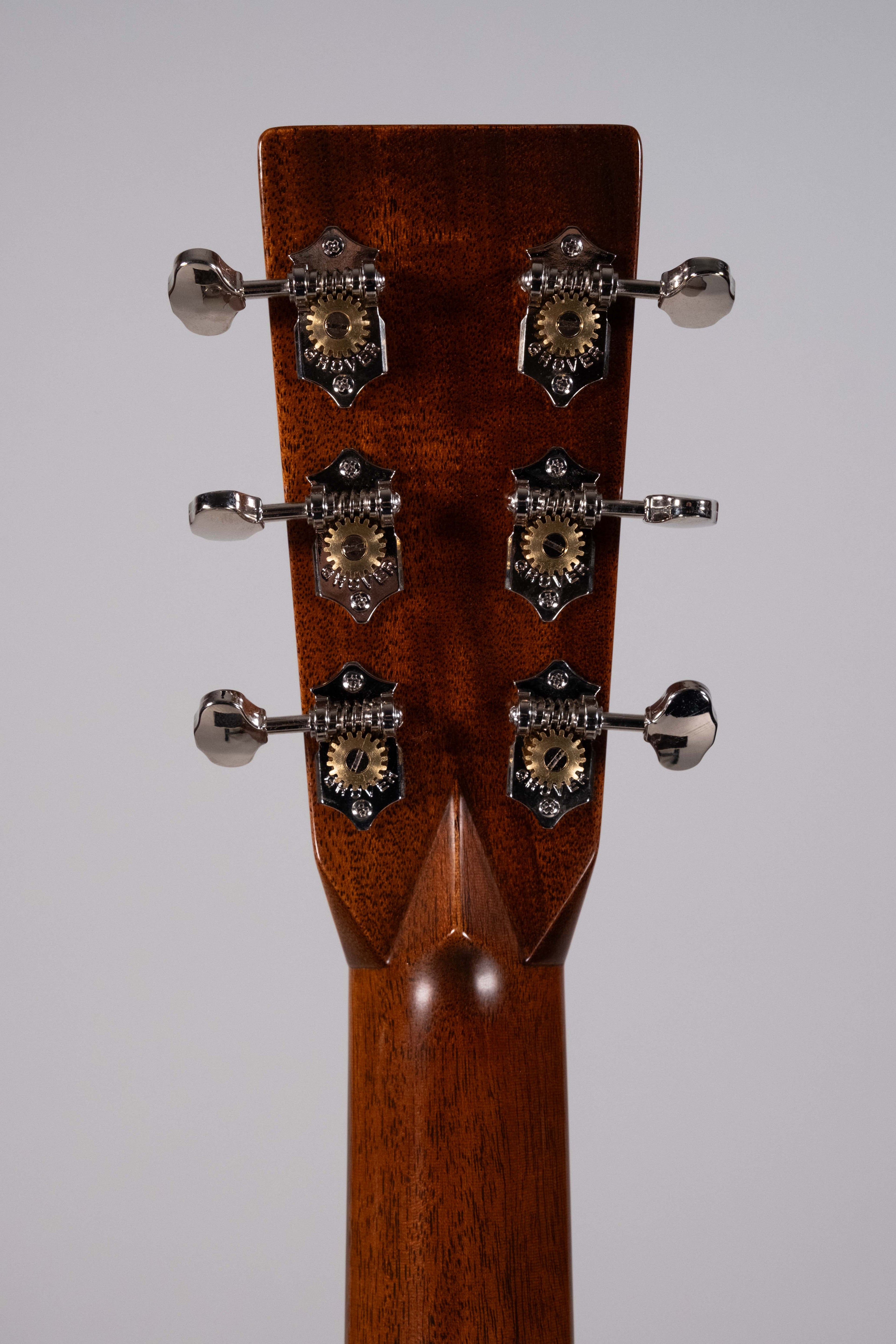 MARTIN 0028 CUSTOM DEEP BODY USATO