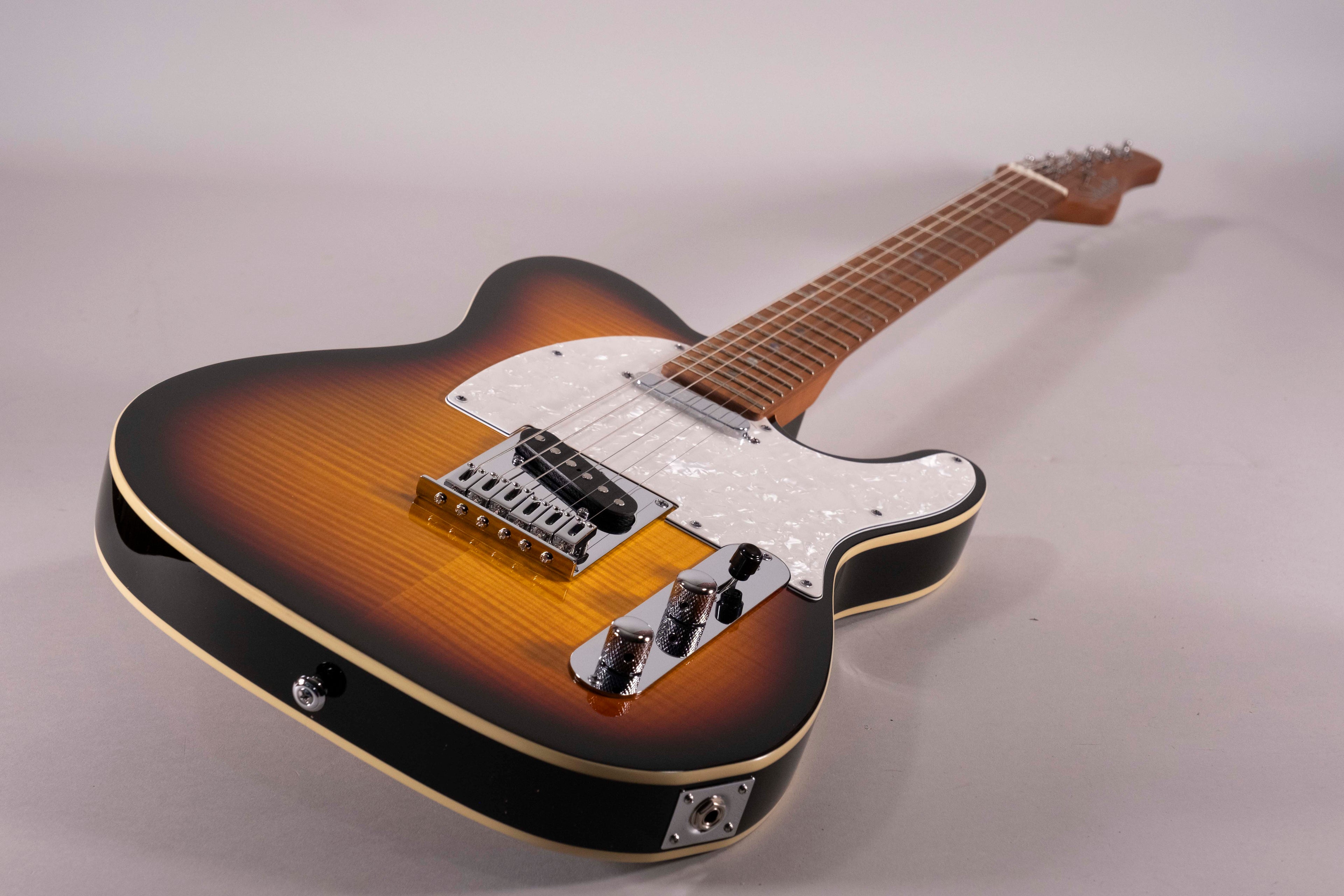 Schecter R66 Elite II Roasted Maple PT Sunburst