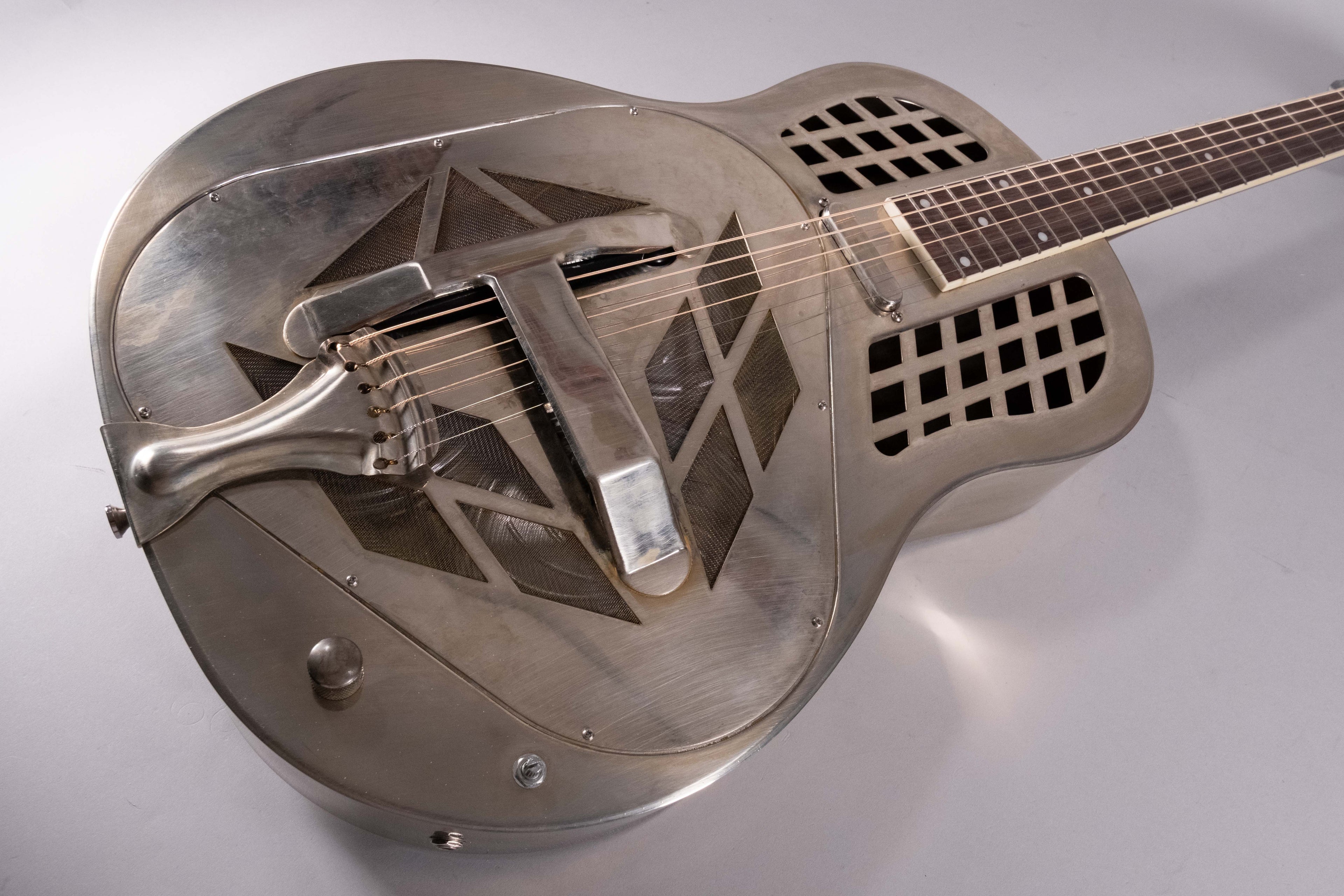 Johnson Guitars Chitarra Resofonica metal elettrificata