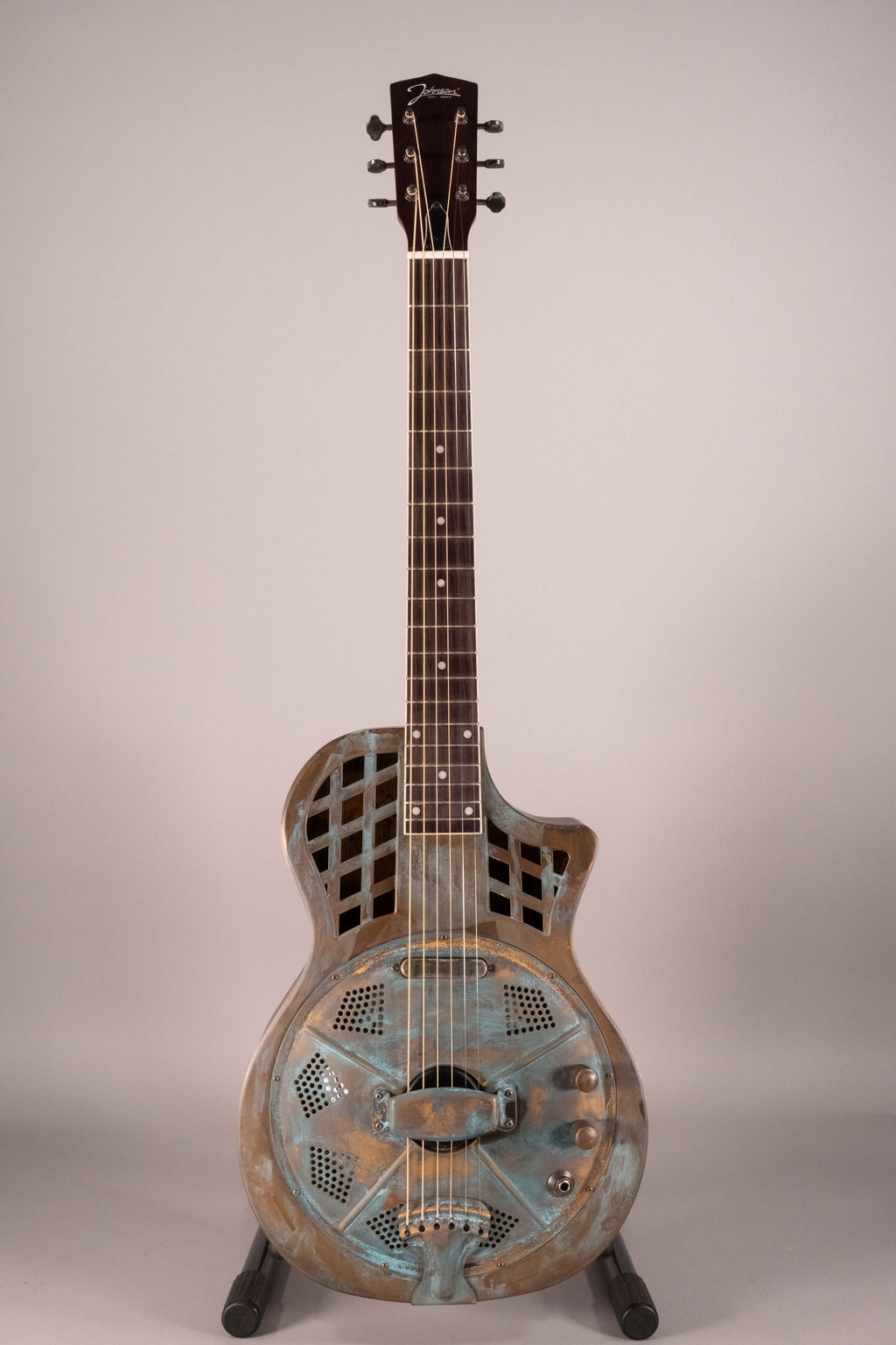 Johnson Guitars Chitarra Resofonica wood elettrificata cutaway