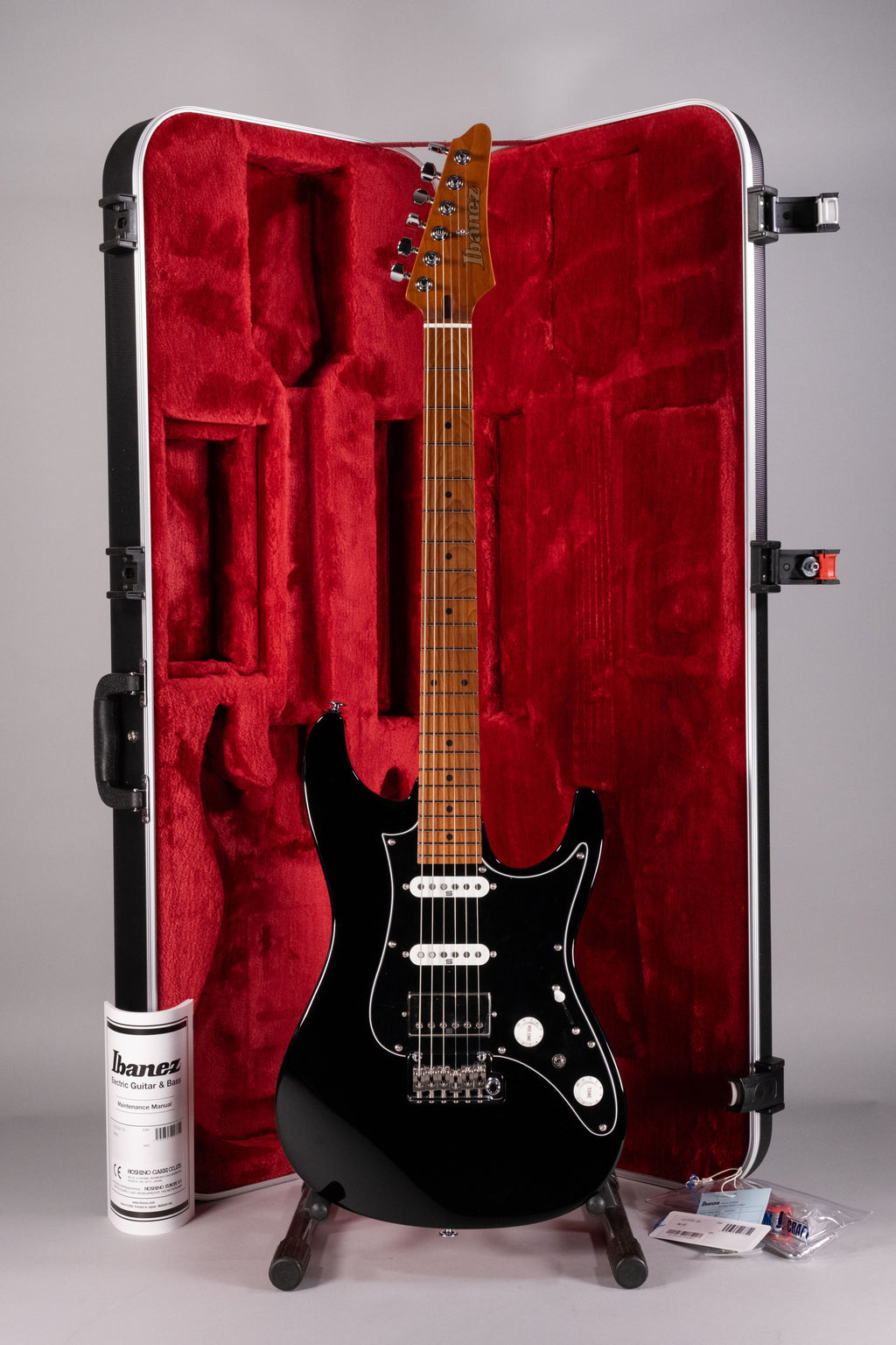 Ibanez AZ2204B Chitarra Elettrica Black