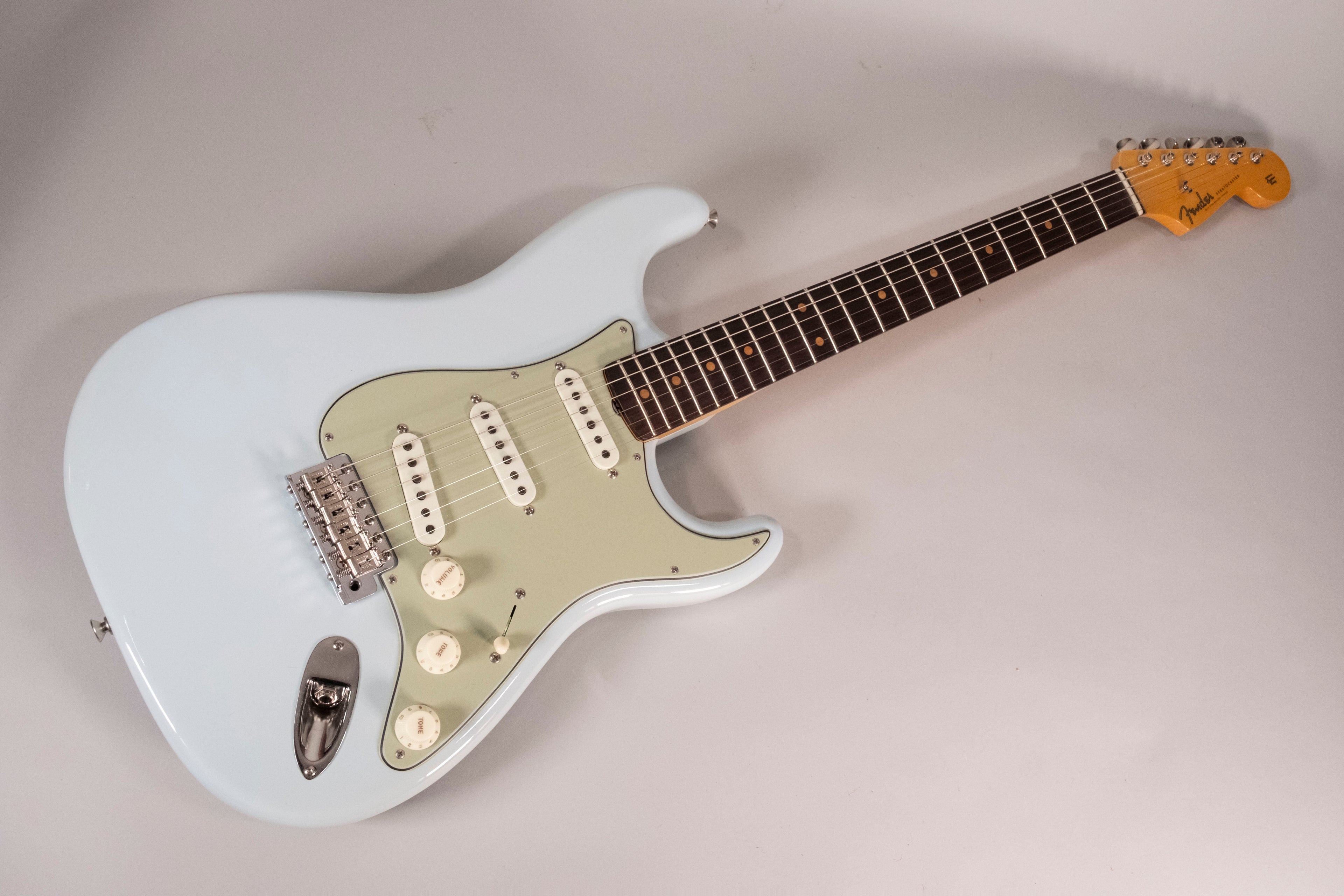 FENDER STRATOCASTER vintage custom 59 SONIC B. USATA