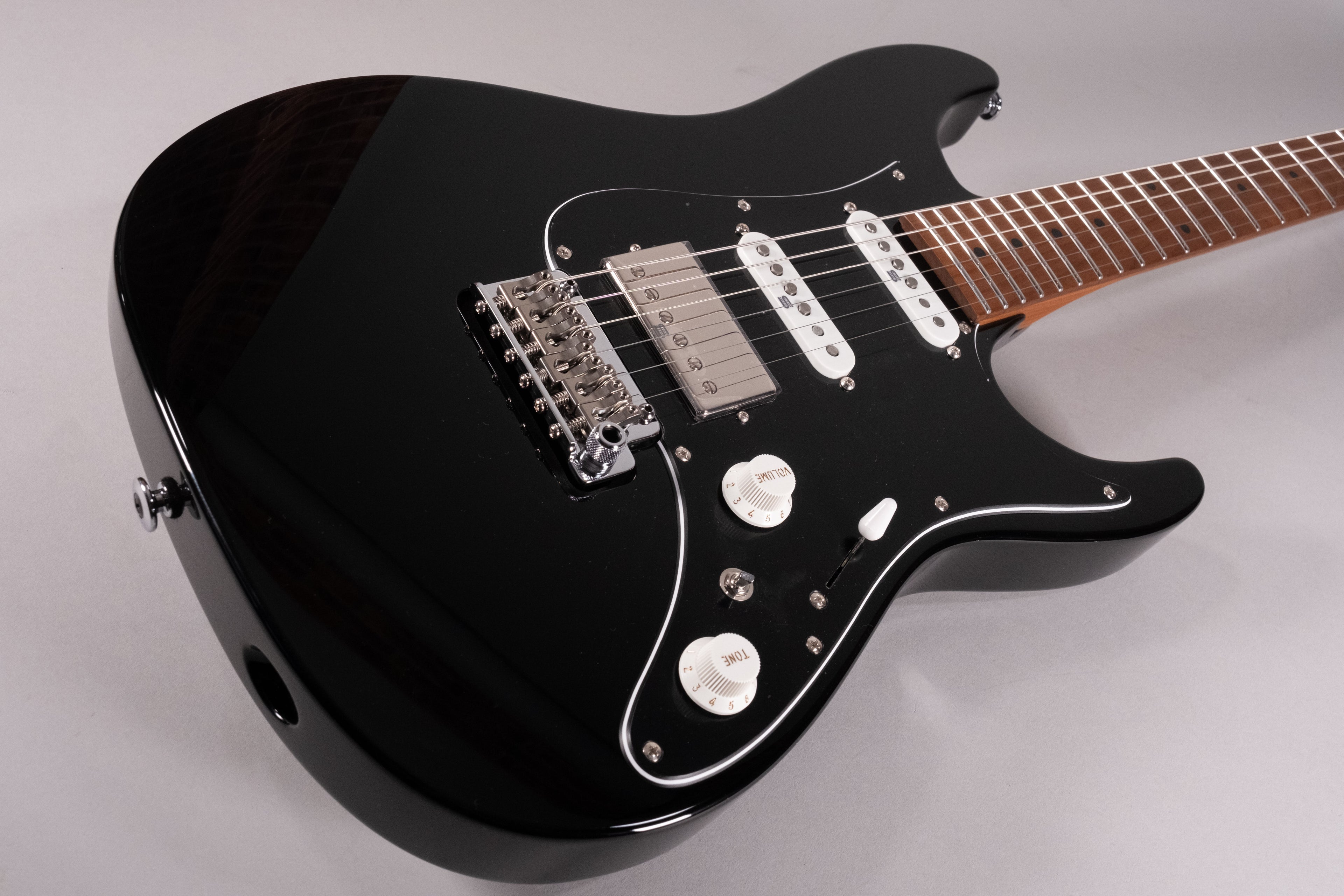 Ibanez AZ2204B Chitarra Elettrica Black
