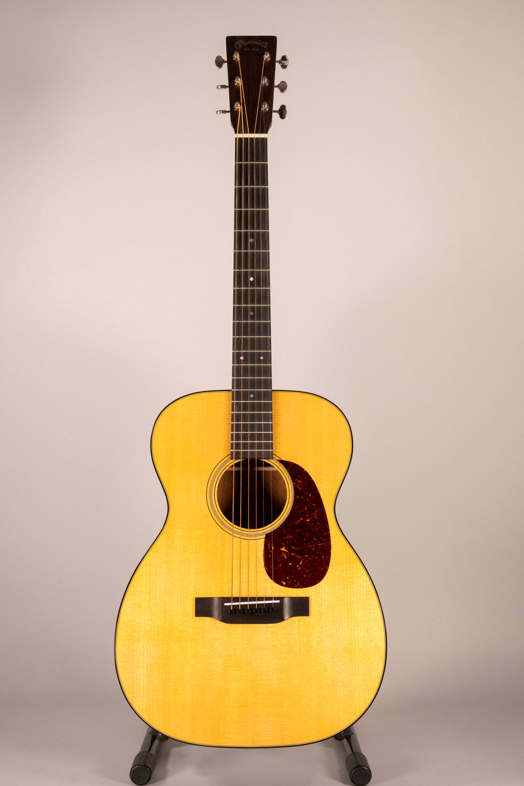 Martin & Co. 00-18