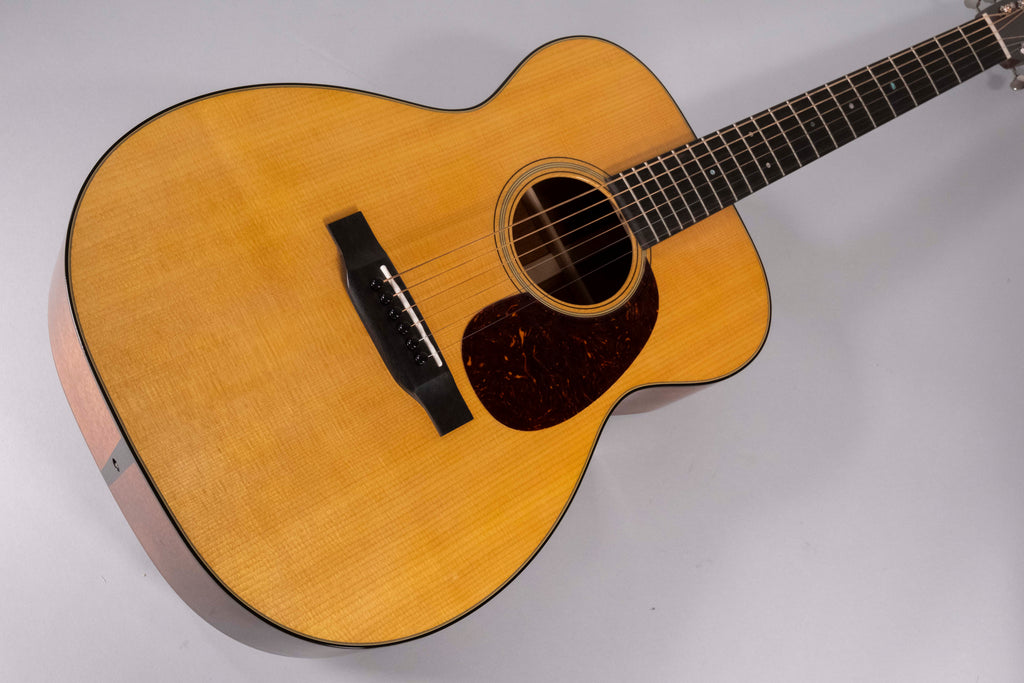 Martin & Co. 00-18
