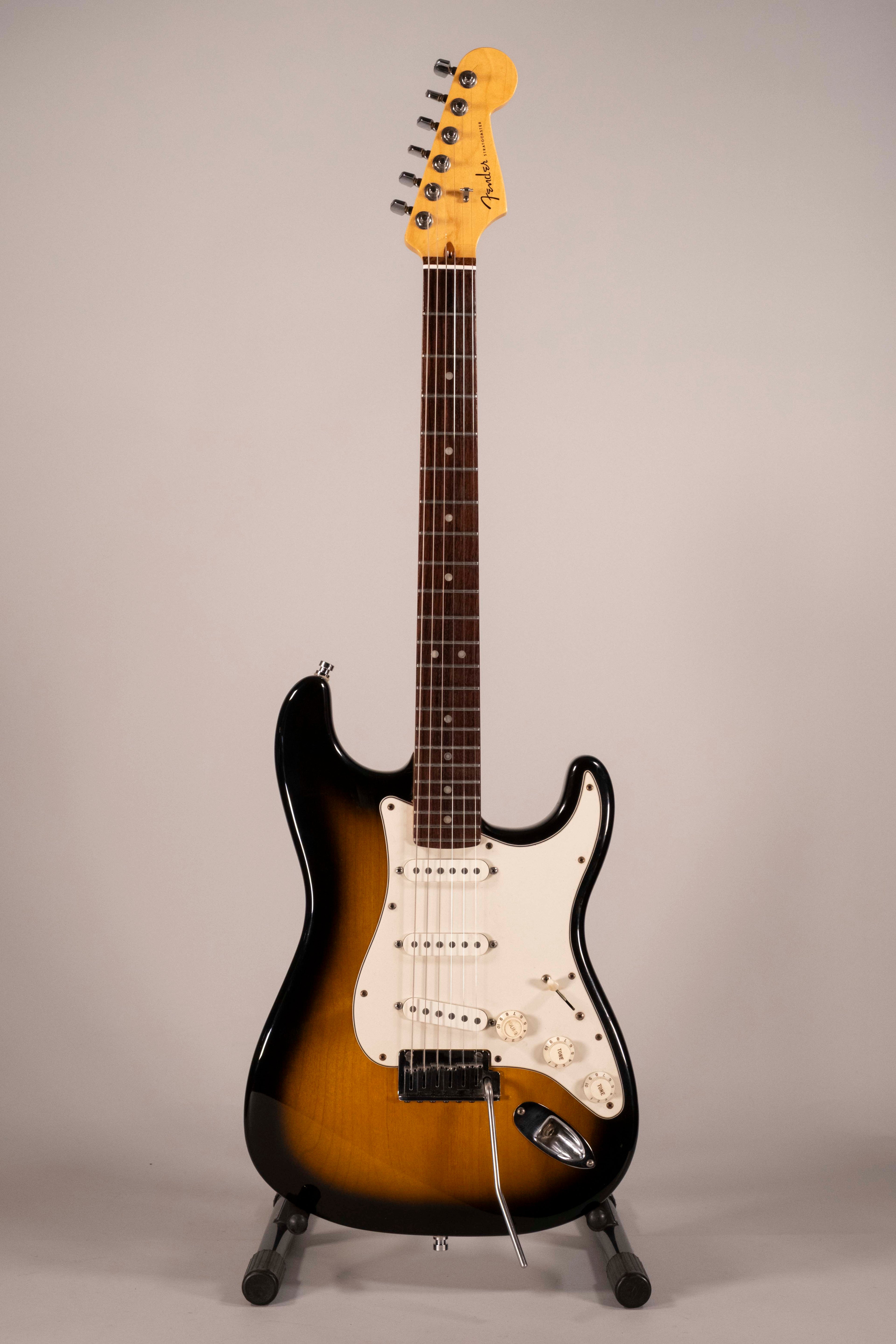Fender Strato Amer.Deluxe Sunb Usata