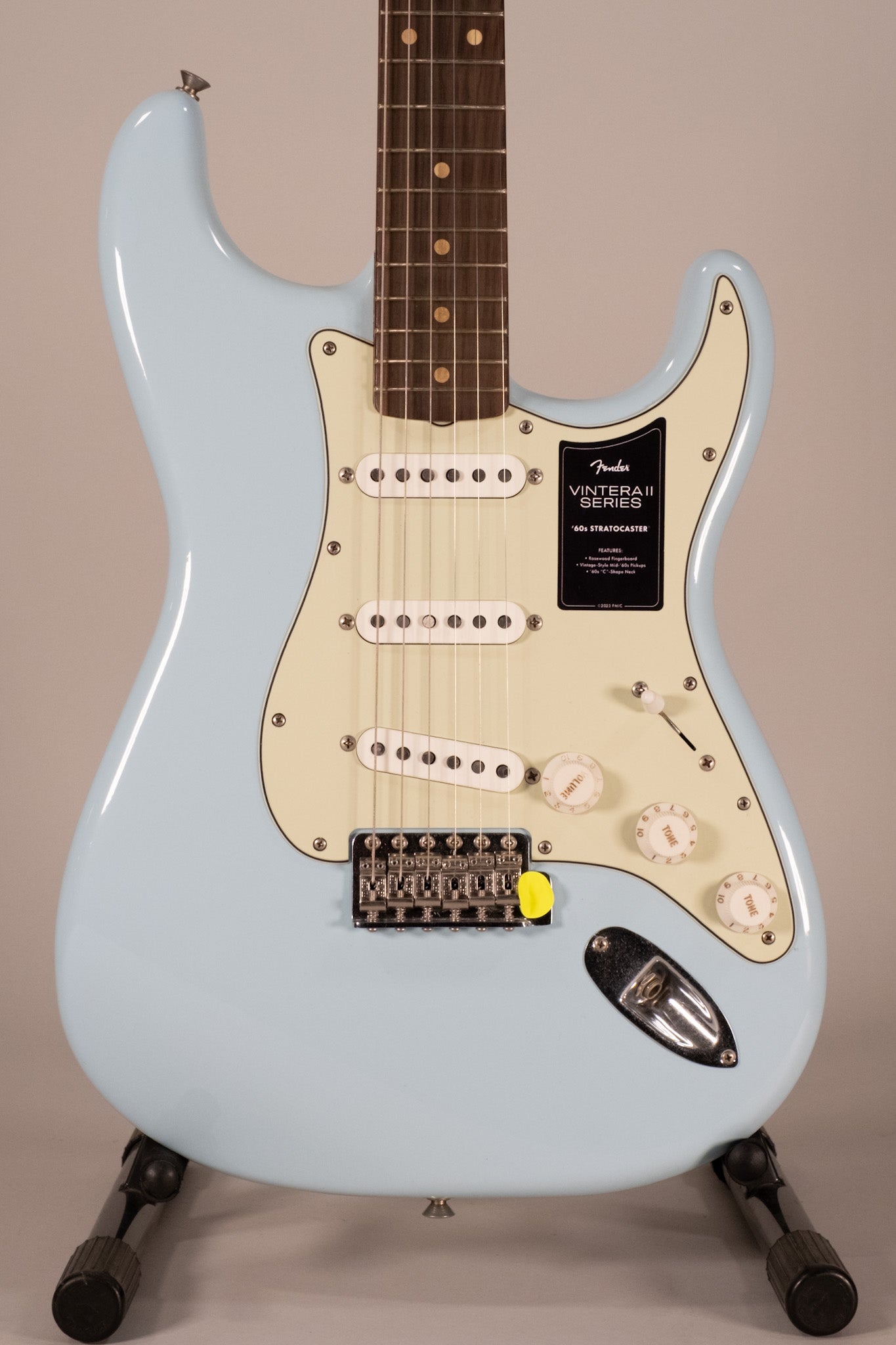 Fender Limited Edition Vintera II Road Worn '60s Stratocaster Rw Sonic Blue