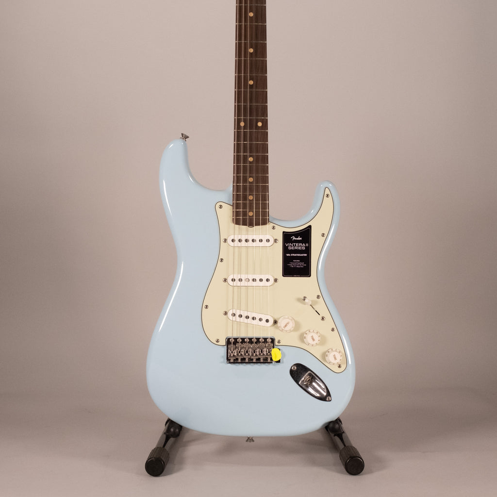 Fender Limited Edition Vintera II Road Worn '60s Stratocaster Rw Sonic Blue