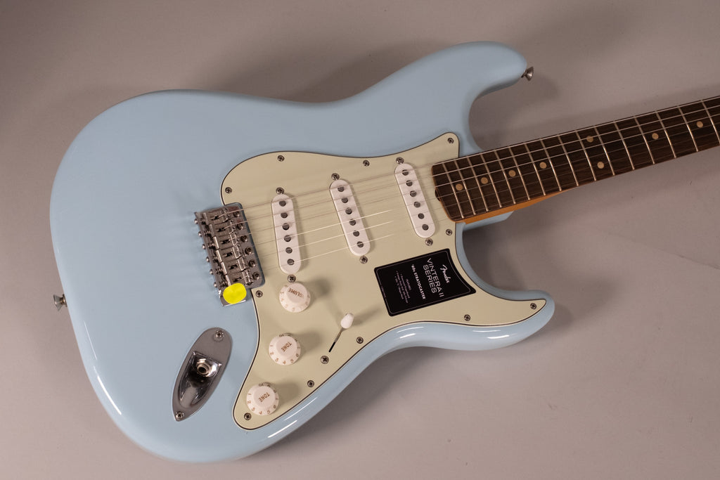 Fender Limited Edition Vintera II Road Worn '60s Stratocaster Rw Sonic Blue