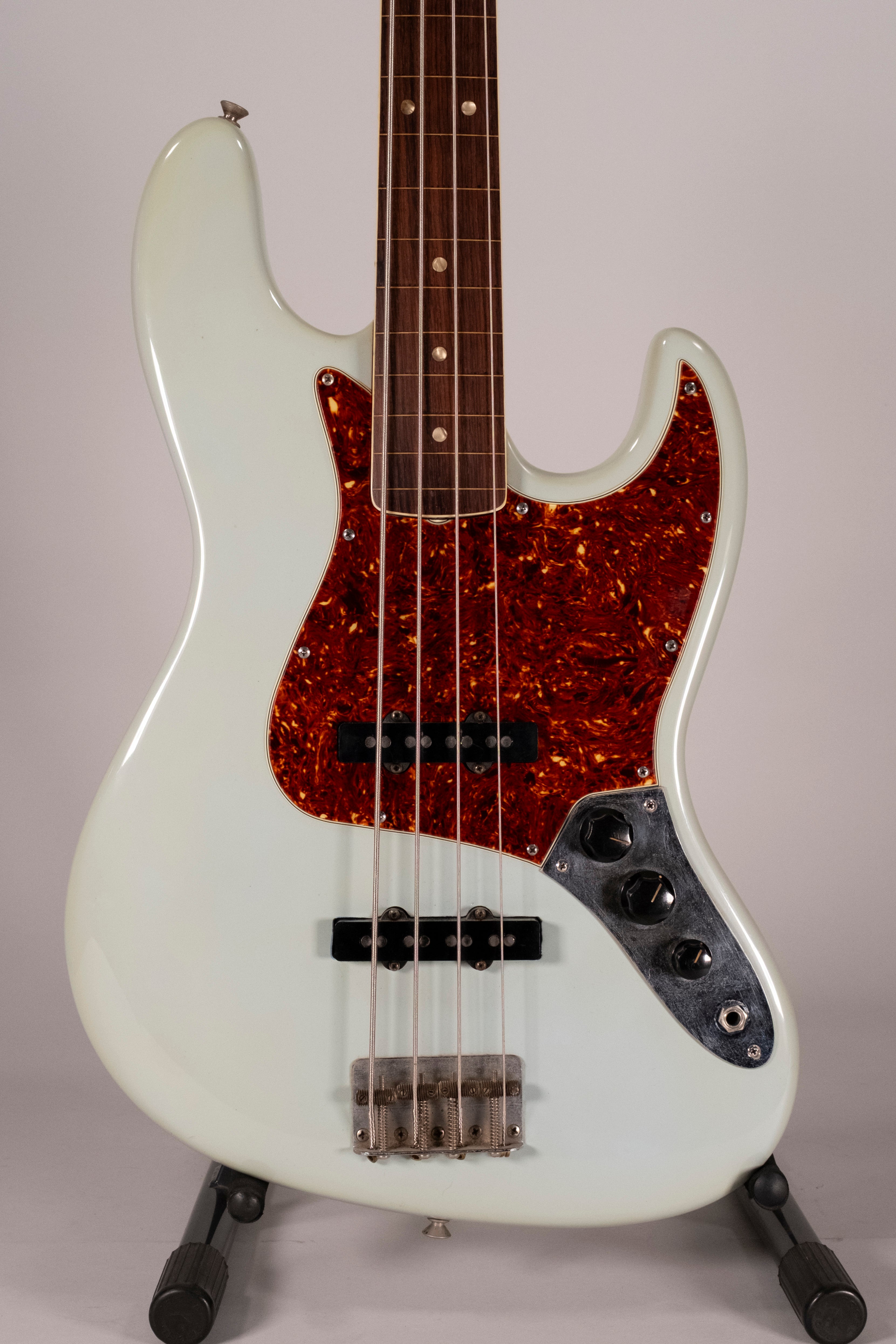 FENDER JAZZ 1966 FRETLESS REFINISH USATO