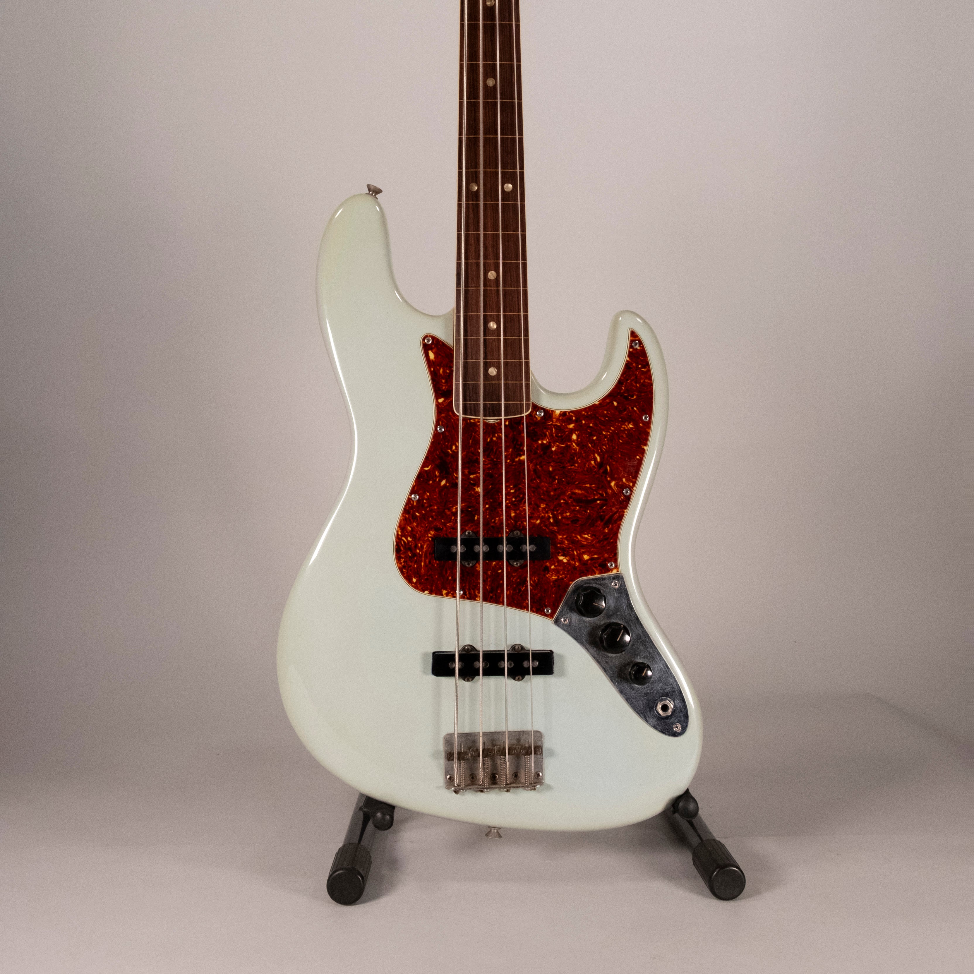 FENDER JAZZ 1966 FRETLESS REFINISH USATO