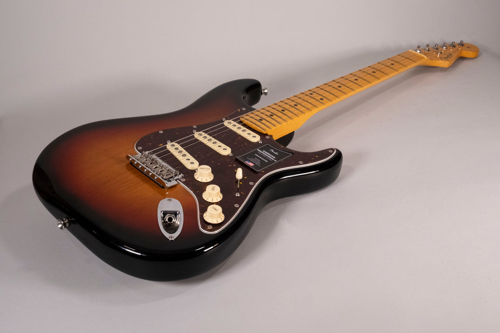 FENDER STRATO PRO II 2023 SB USATA