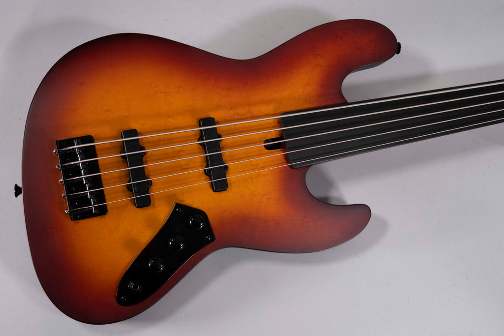 Maruszczyk Elwood 5P Fretless