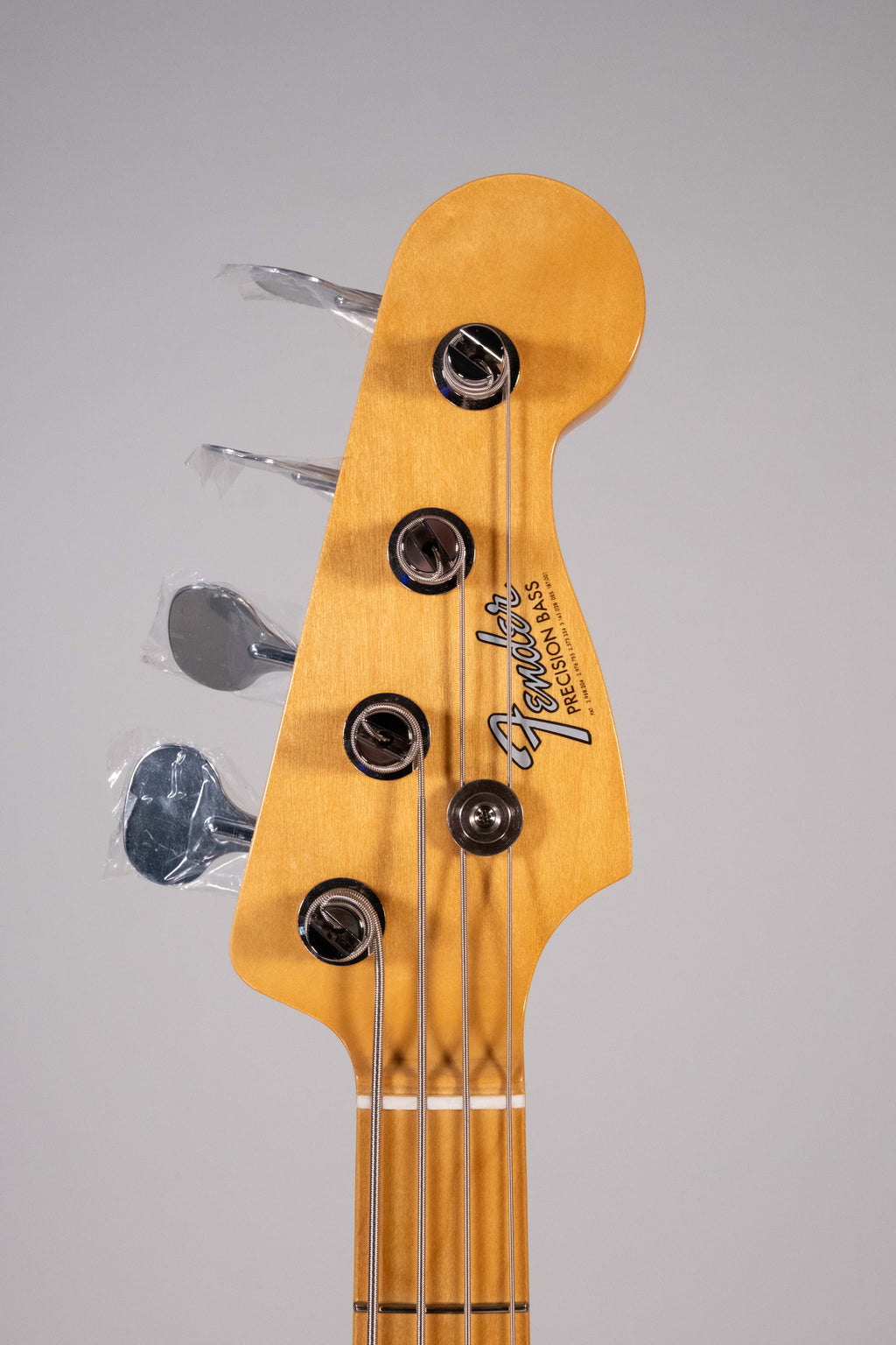 Fender Vintera III Late 60 Precision Bass Mn Lake Placid Blue
