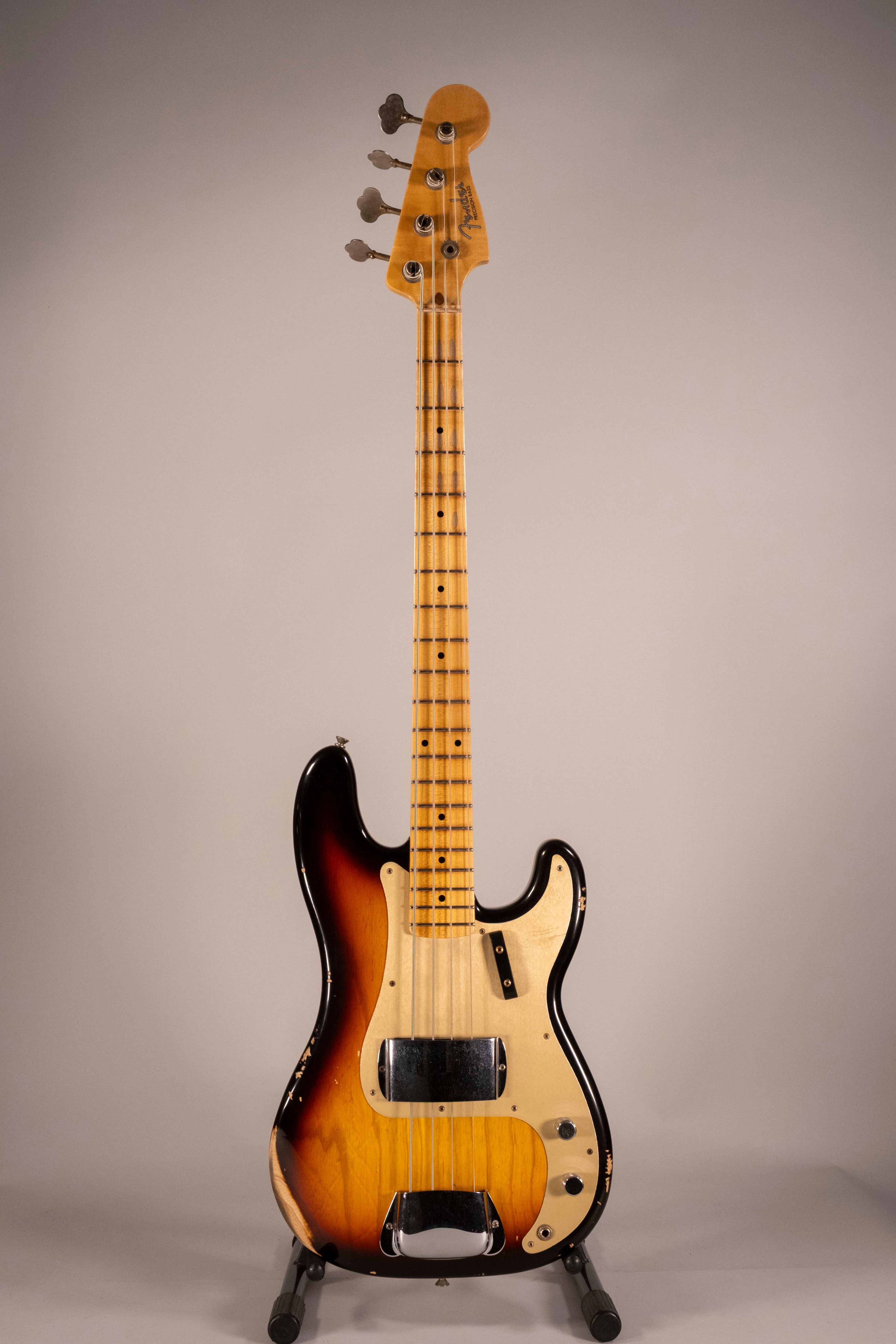 Fender Custom Shop 1958 Precision Bass Relic 3 Color Sunburst