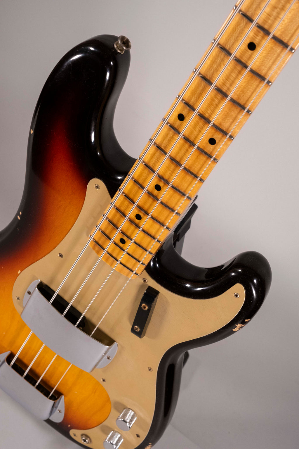 Fender Custom Shop 1958 Precision Bass Relic 3 Color Sunburst