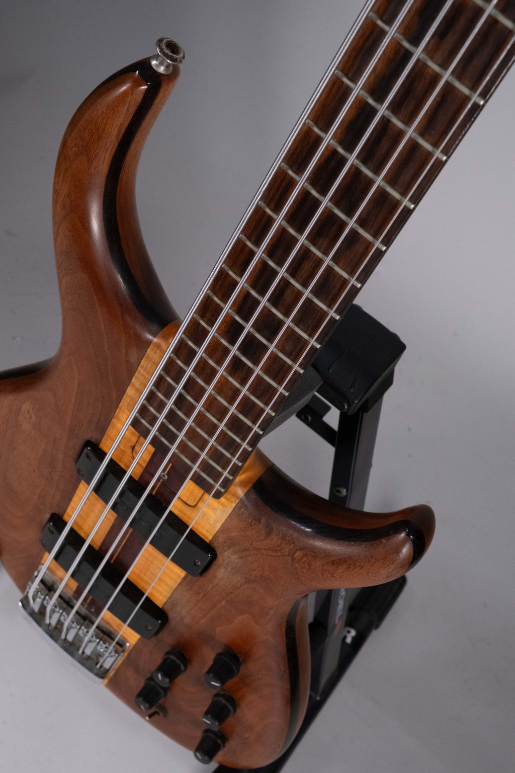 TOBIAS CLASSIC 5 CORDE USATO