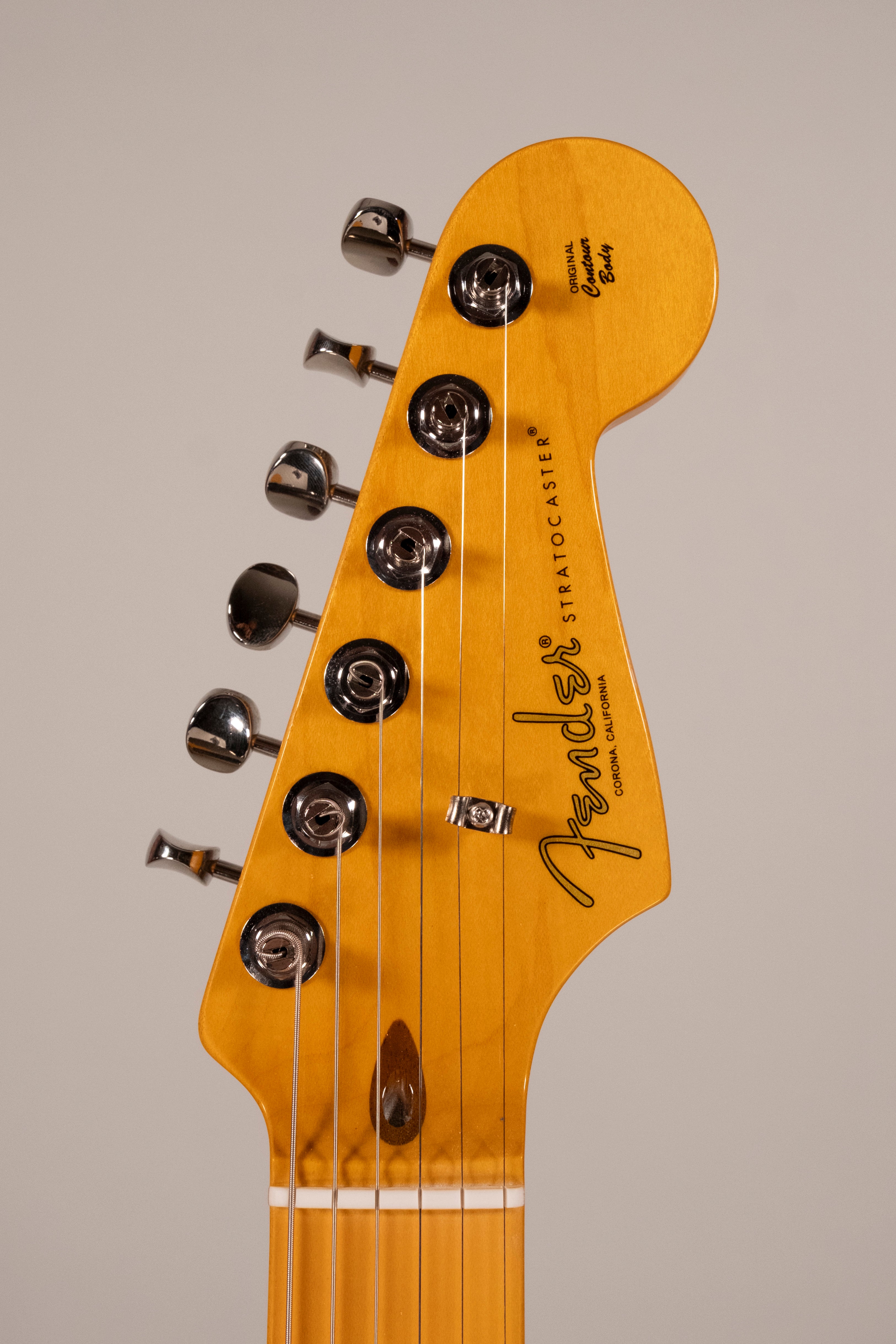 Fender Stratocaster American Professional Classic HSS MP 3-Color Sunburst