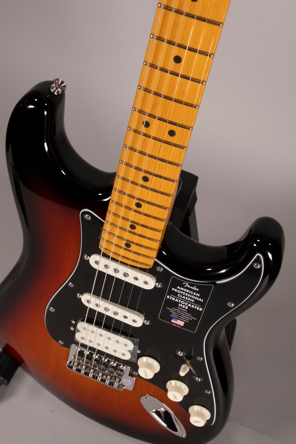 Fender Stratocaster American Professional Classic HSS MP 3-Color Sunburst