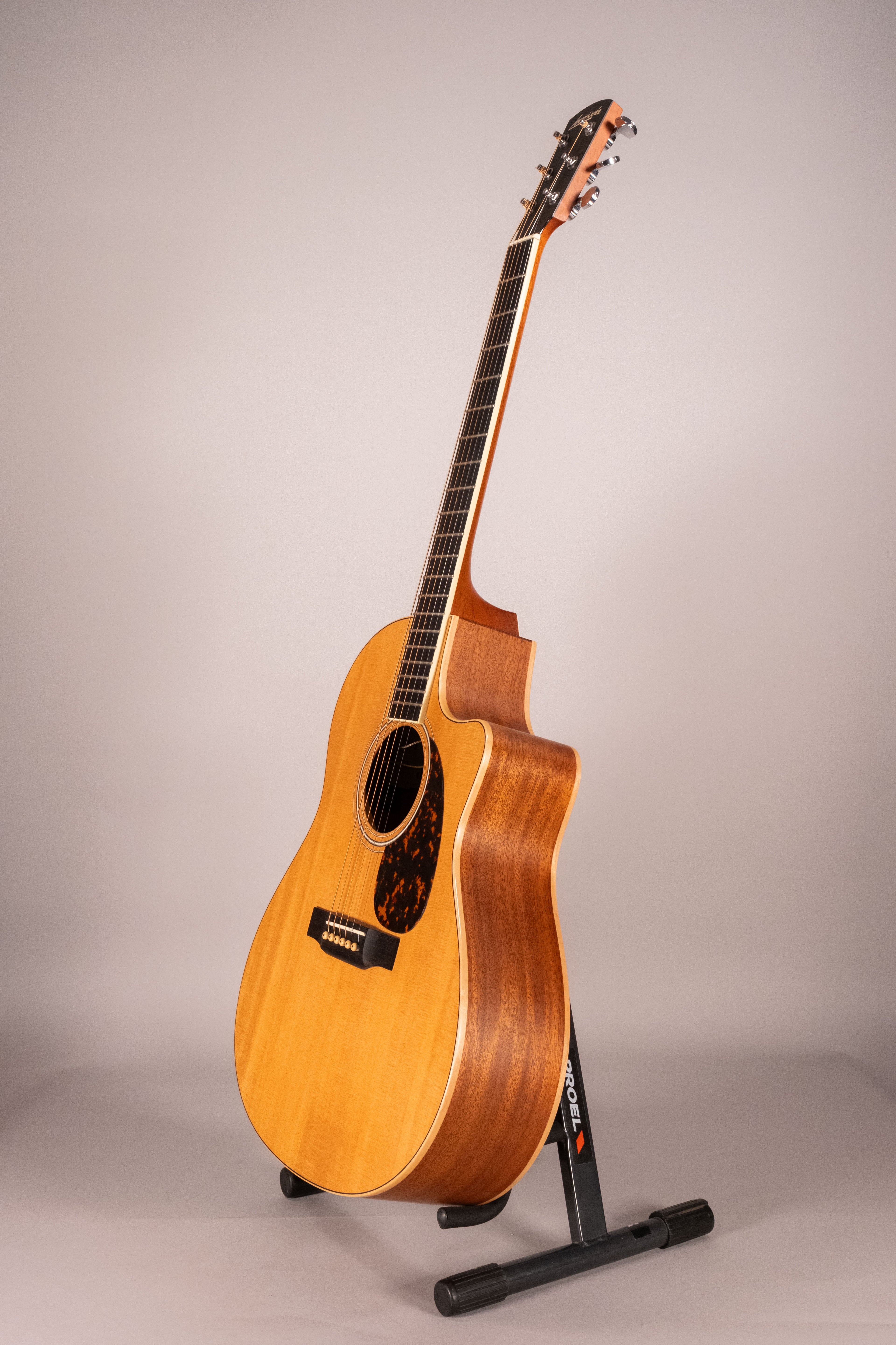 USED LARRIVEE LV03 MAHOGANY