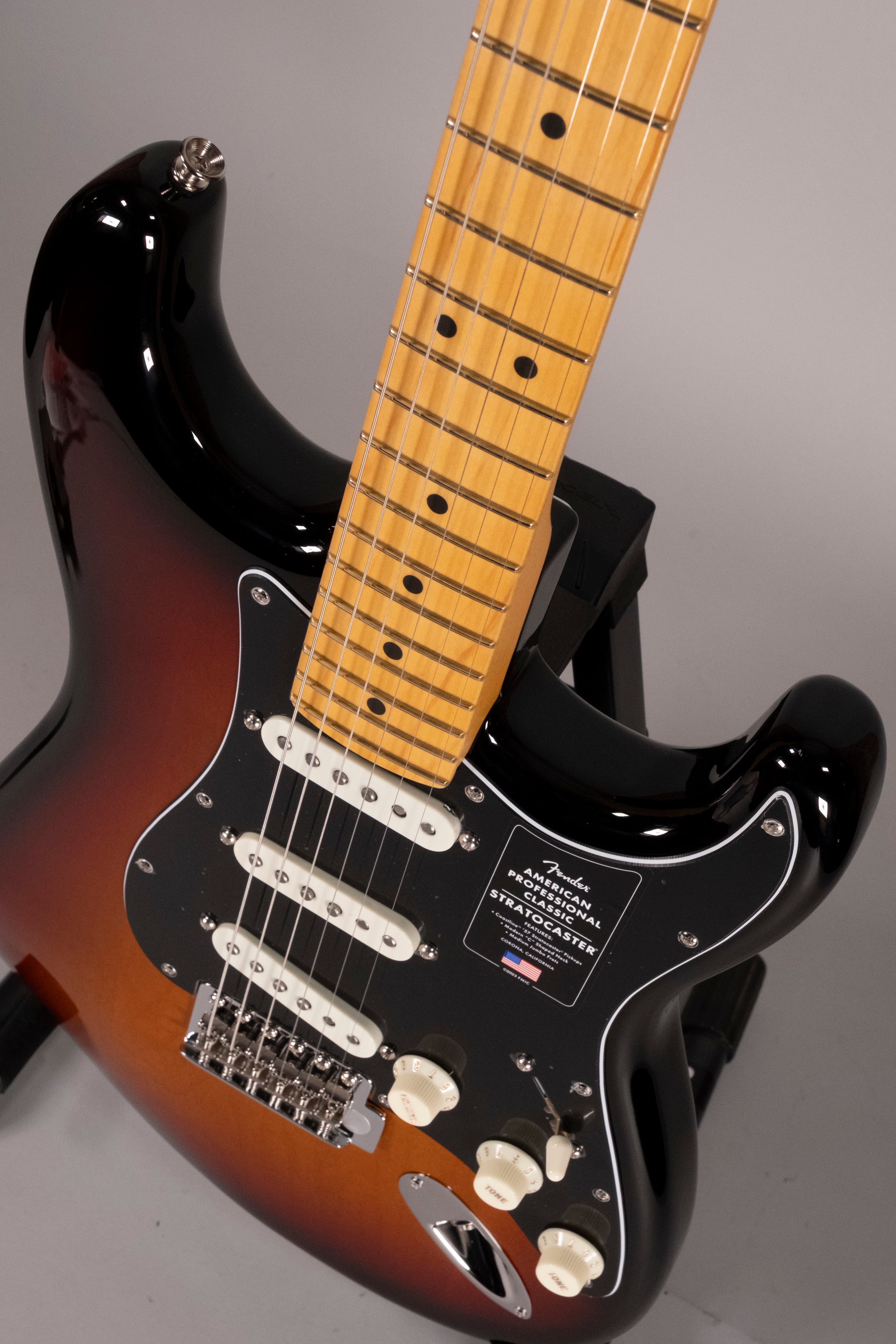 Fender Stratocaster American Professional Classic MP 3-Color Sunburst
