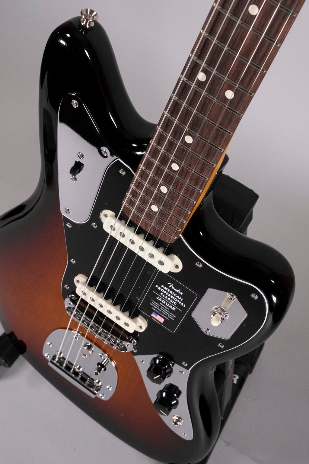 Fender Jaguar American Professional Classic RW 3-Color Sunburst