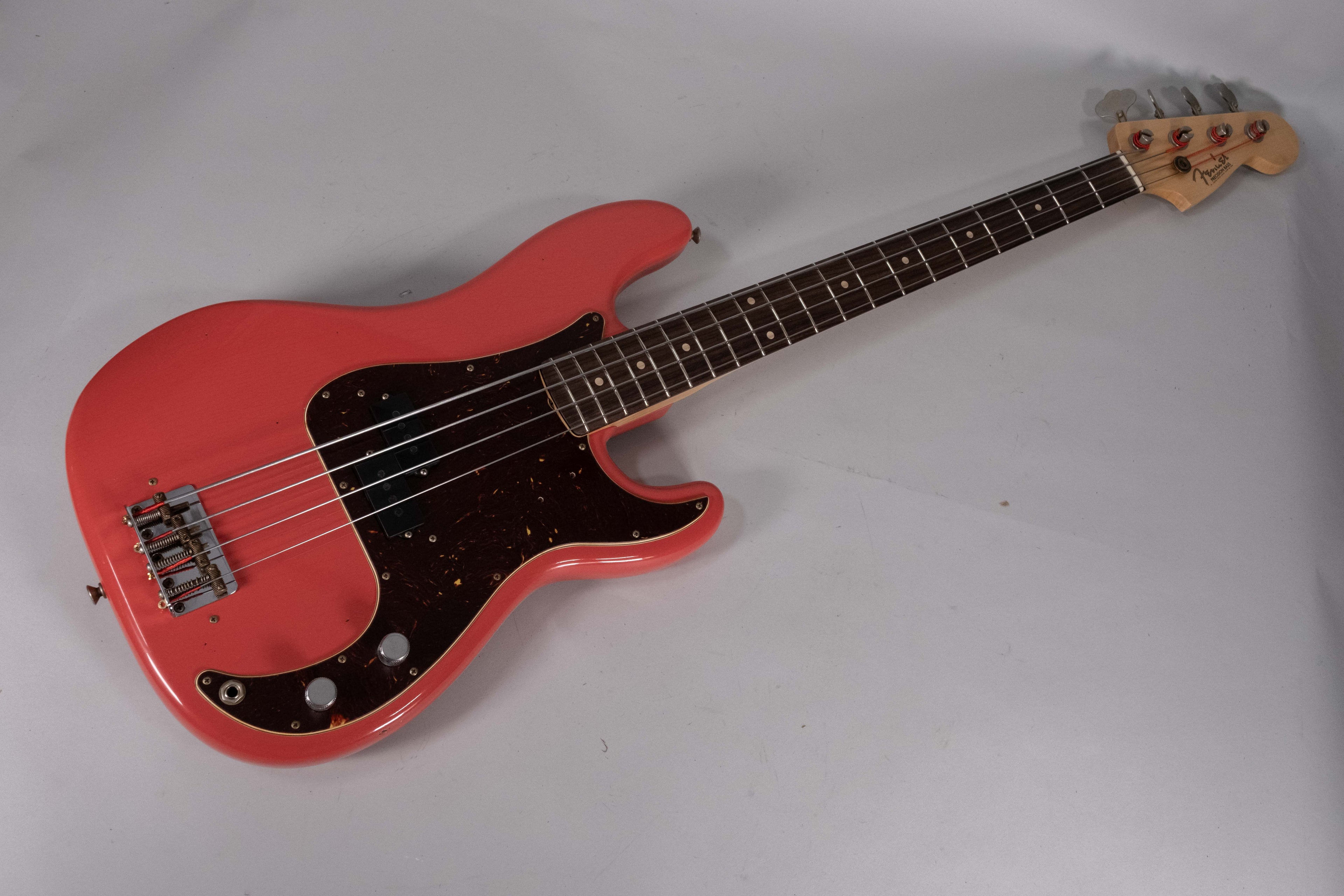 Fender Pino Palladino Signature Precision Bass Fiesta Red